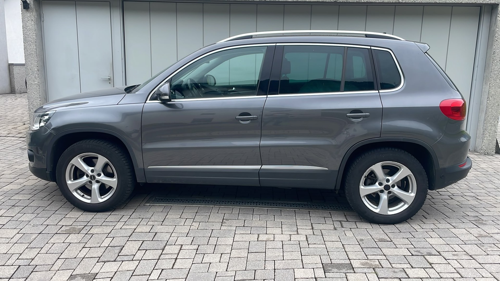 VW Tiguan 2.0 TSI Sport&Style 4Motion-image-4