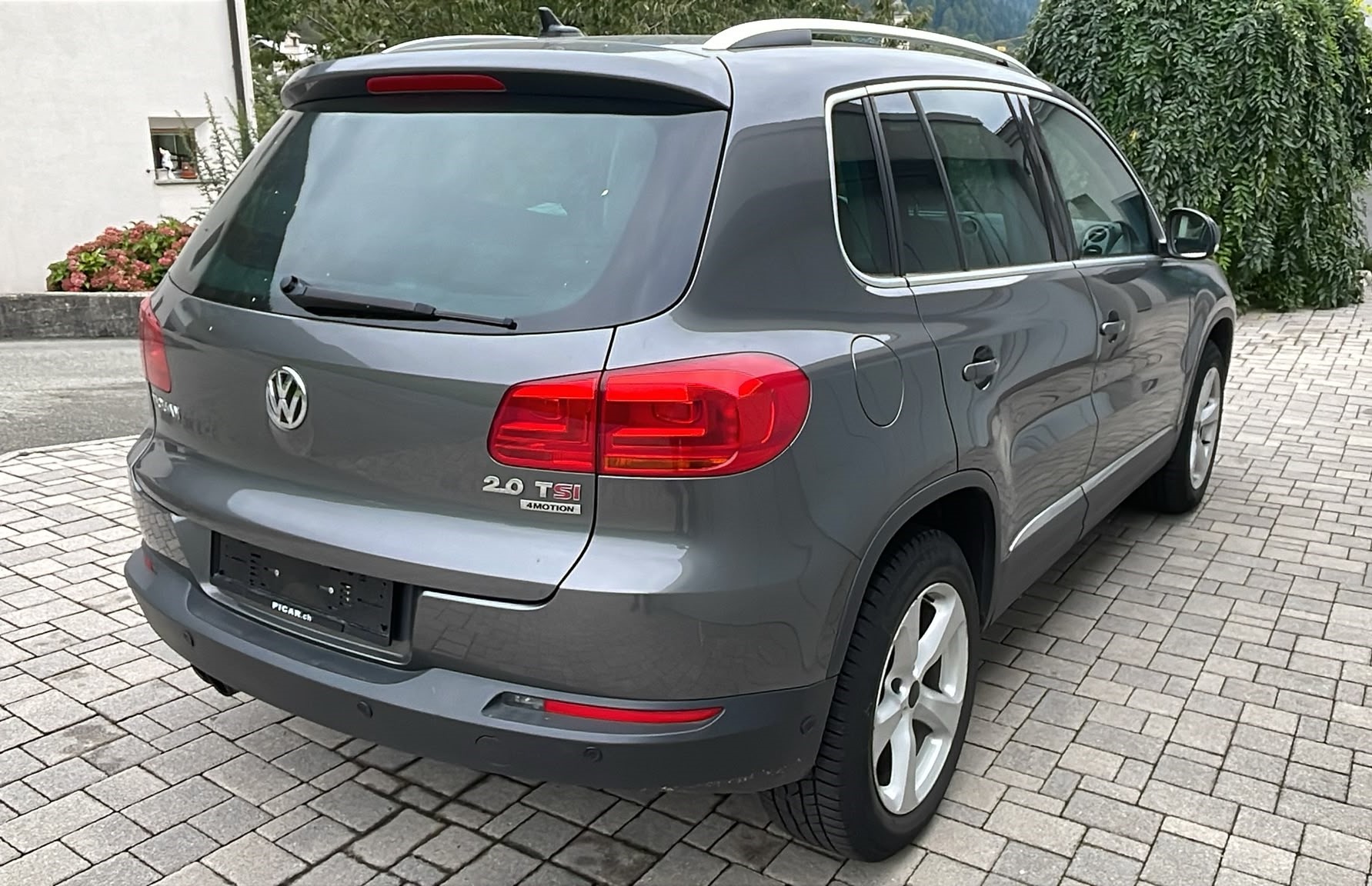 VW Tiguan 2.0 TSI Sport&Style 4Motion-image-7