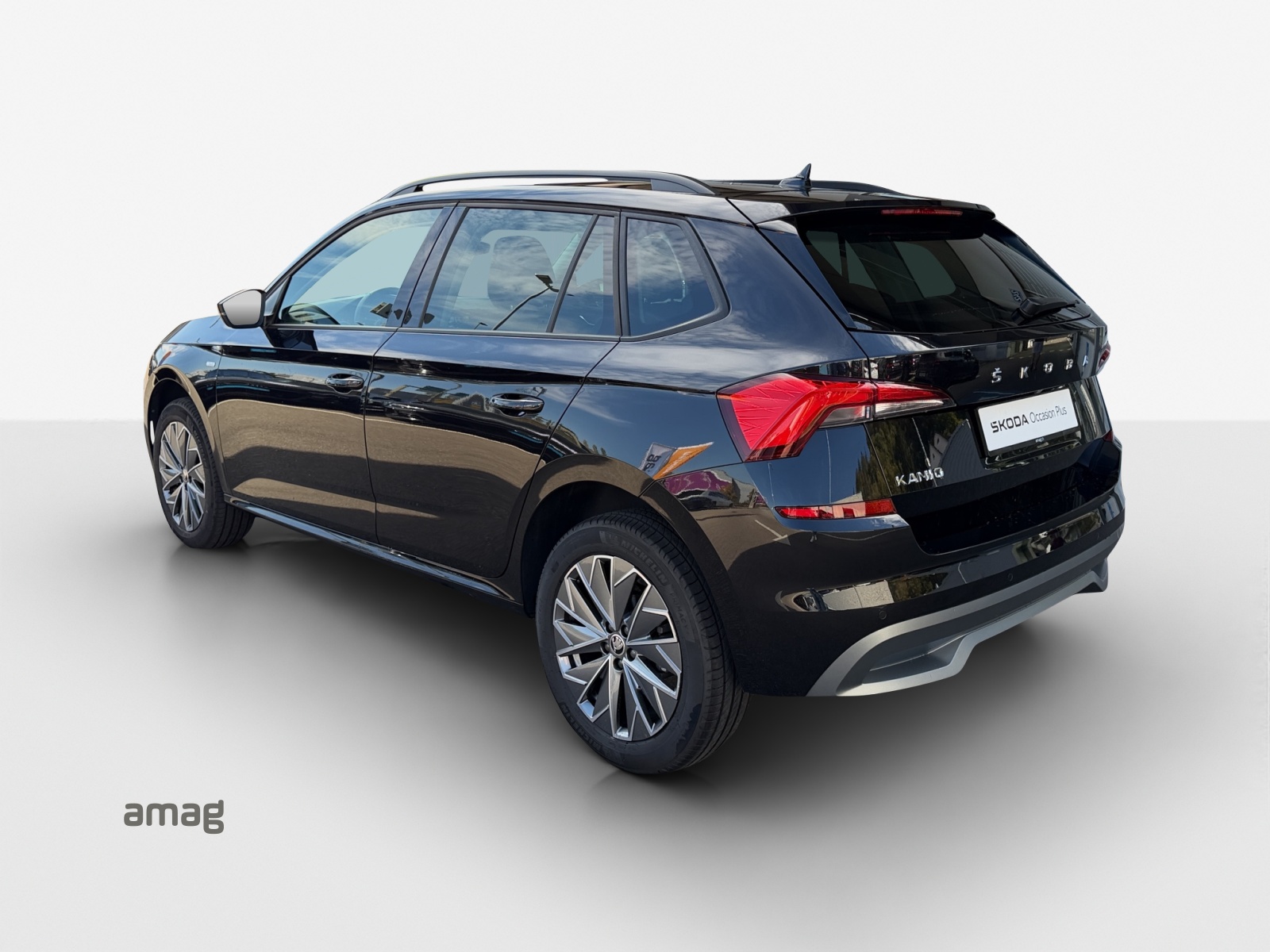 SKODA Kamiq 1.0 TSI Tour-showroom-element-2