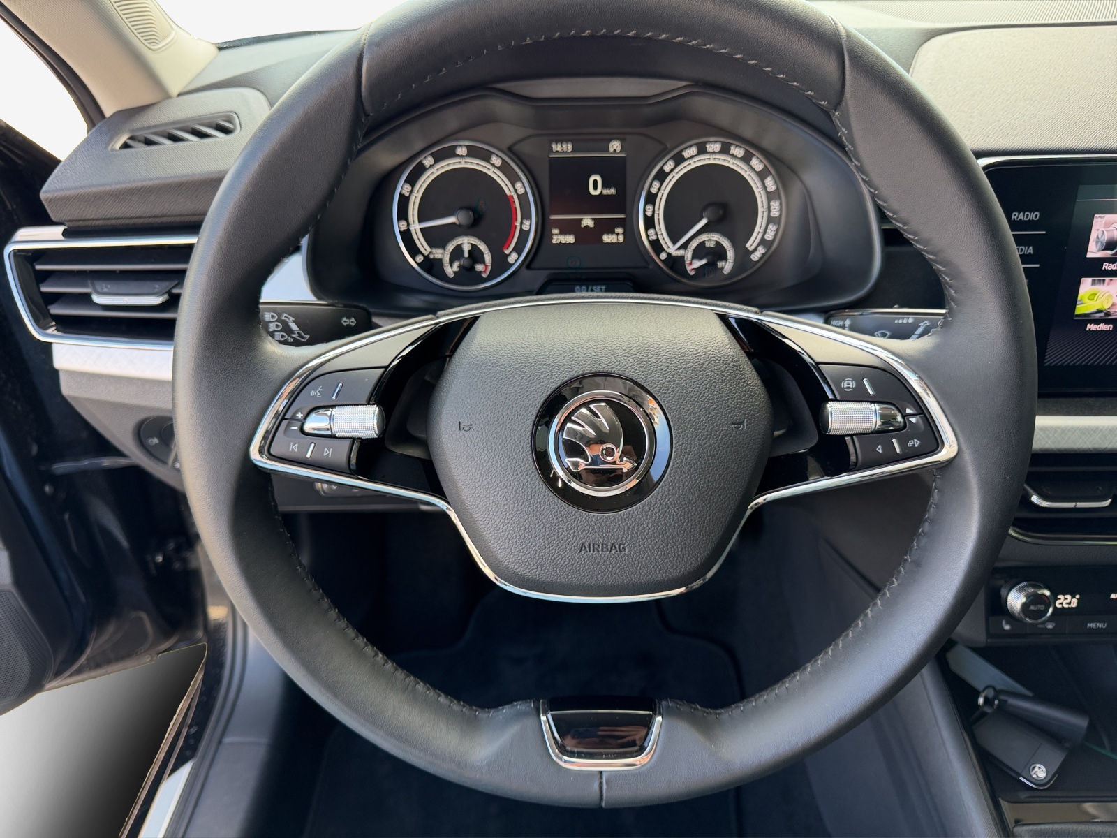 SKODA Kamiq 1.0 TSI Tour-image-9