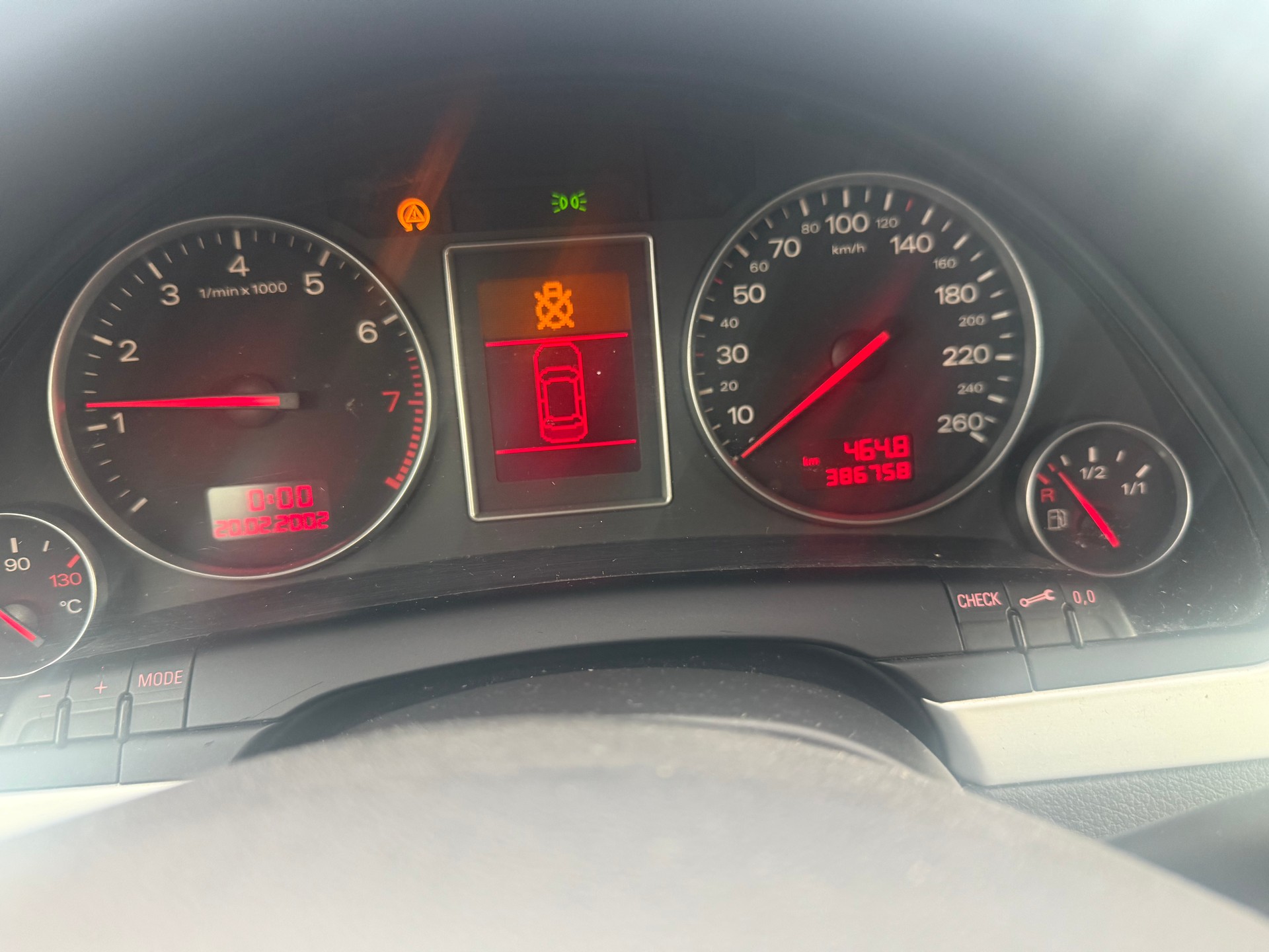 AUDI A4 Avant 1.8 T quattro-image-9