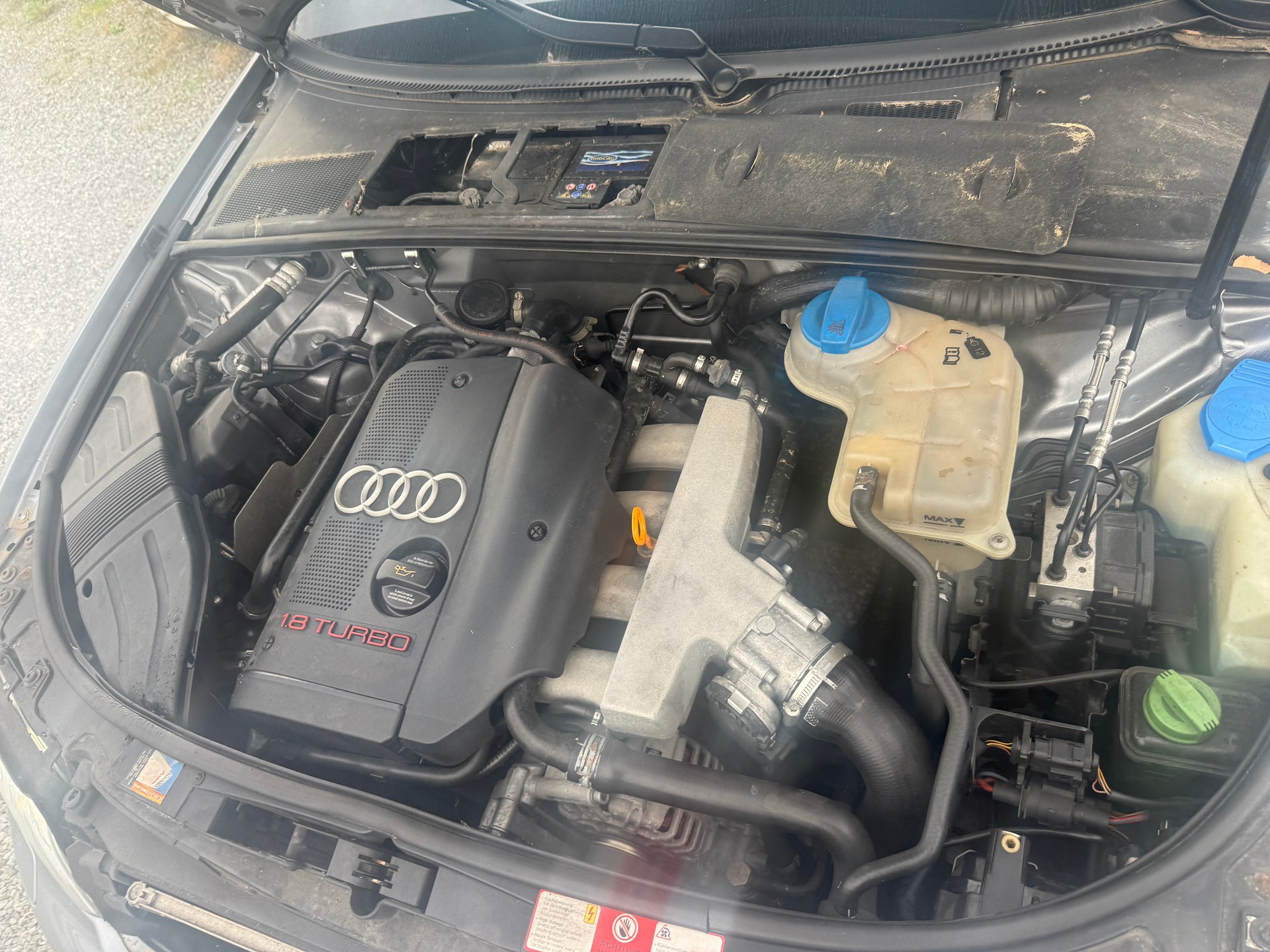 AUDI A4 Avant 1.8 T quattro-image-6