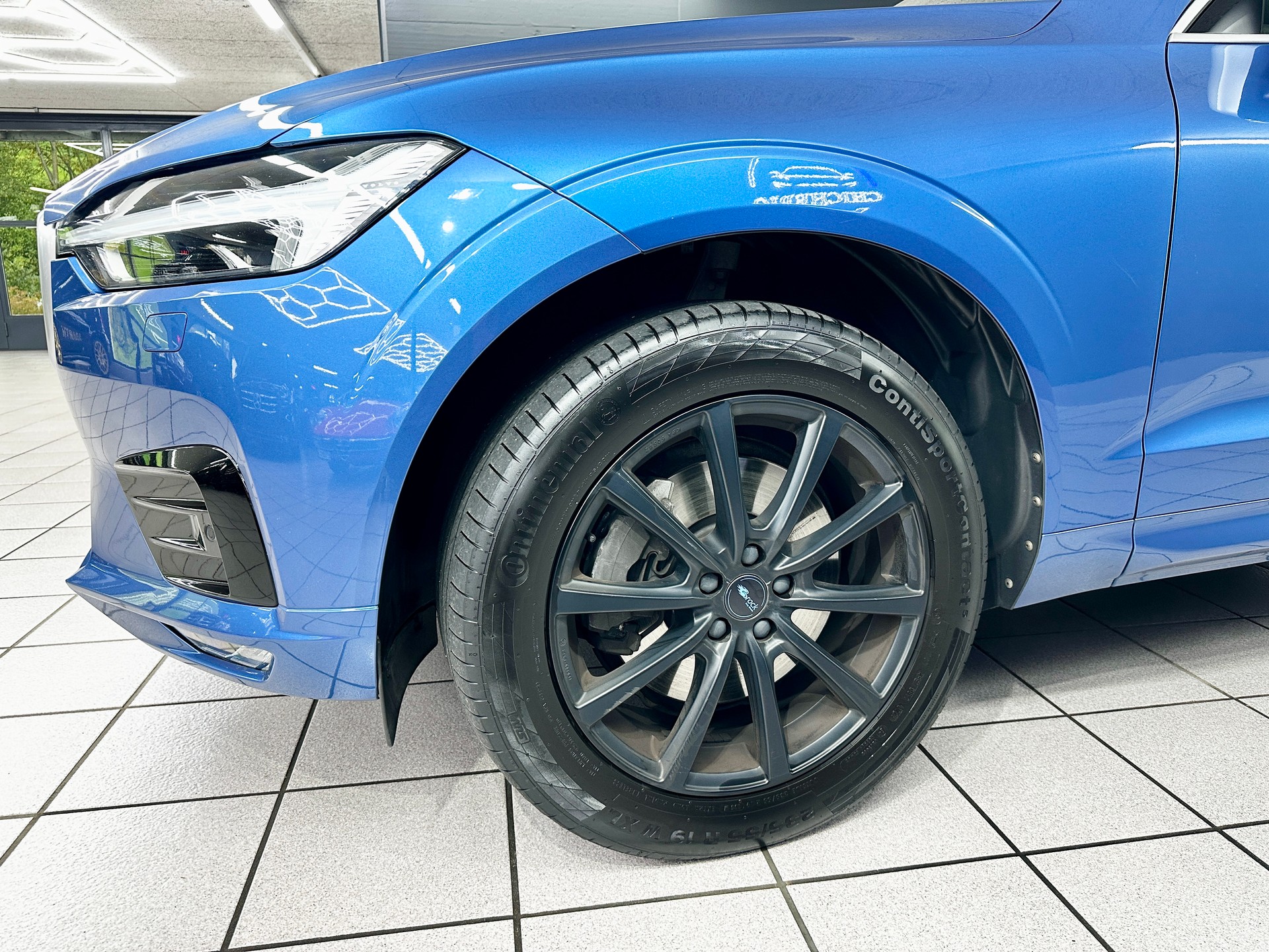 VOLVO XC60 D5 AWD R-Design Geartronic-image-10