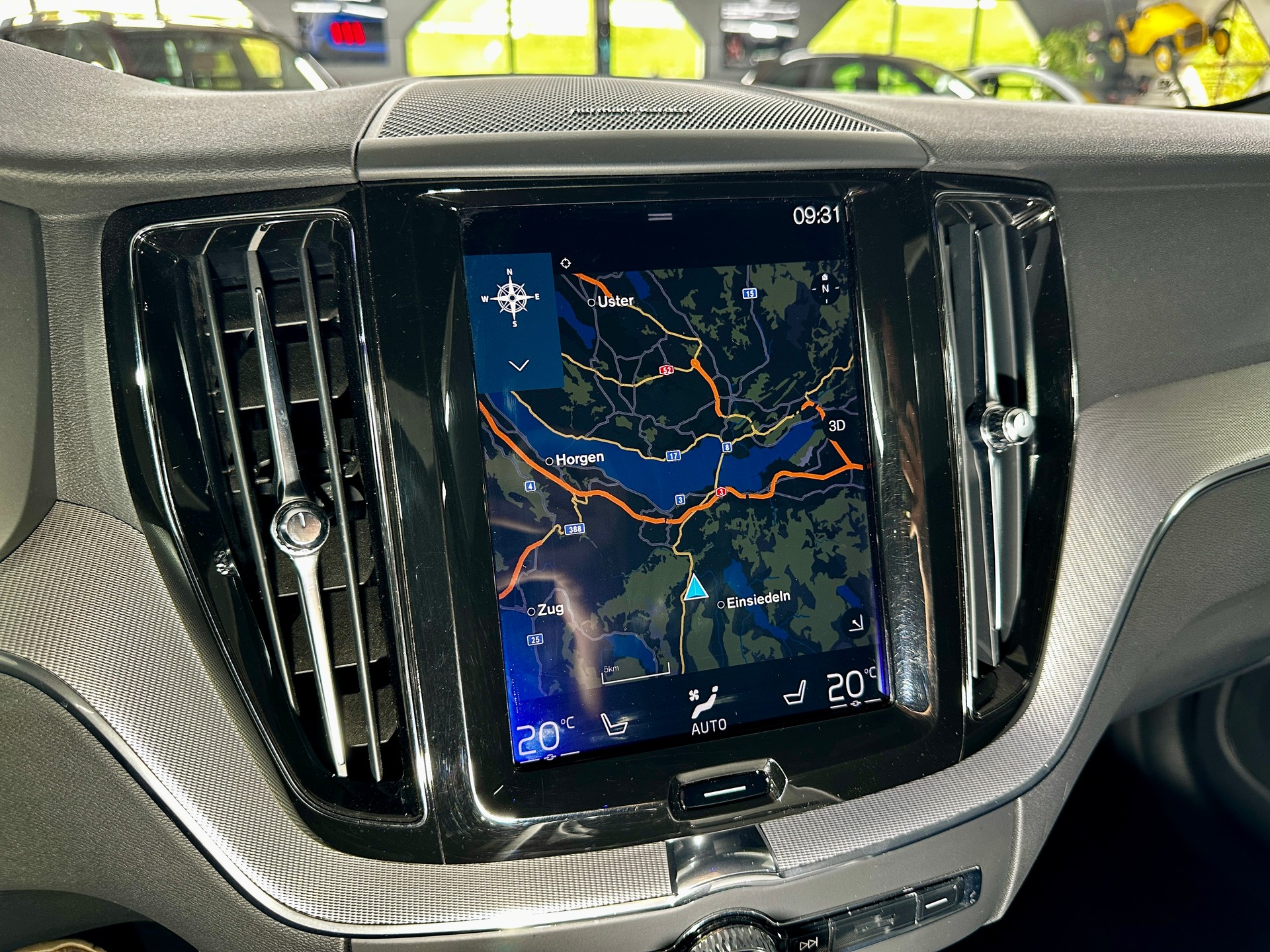 VOLVO XC60 D5 AWD R-Design Geartronic-image-21