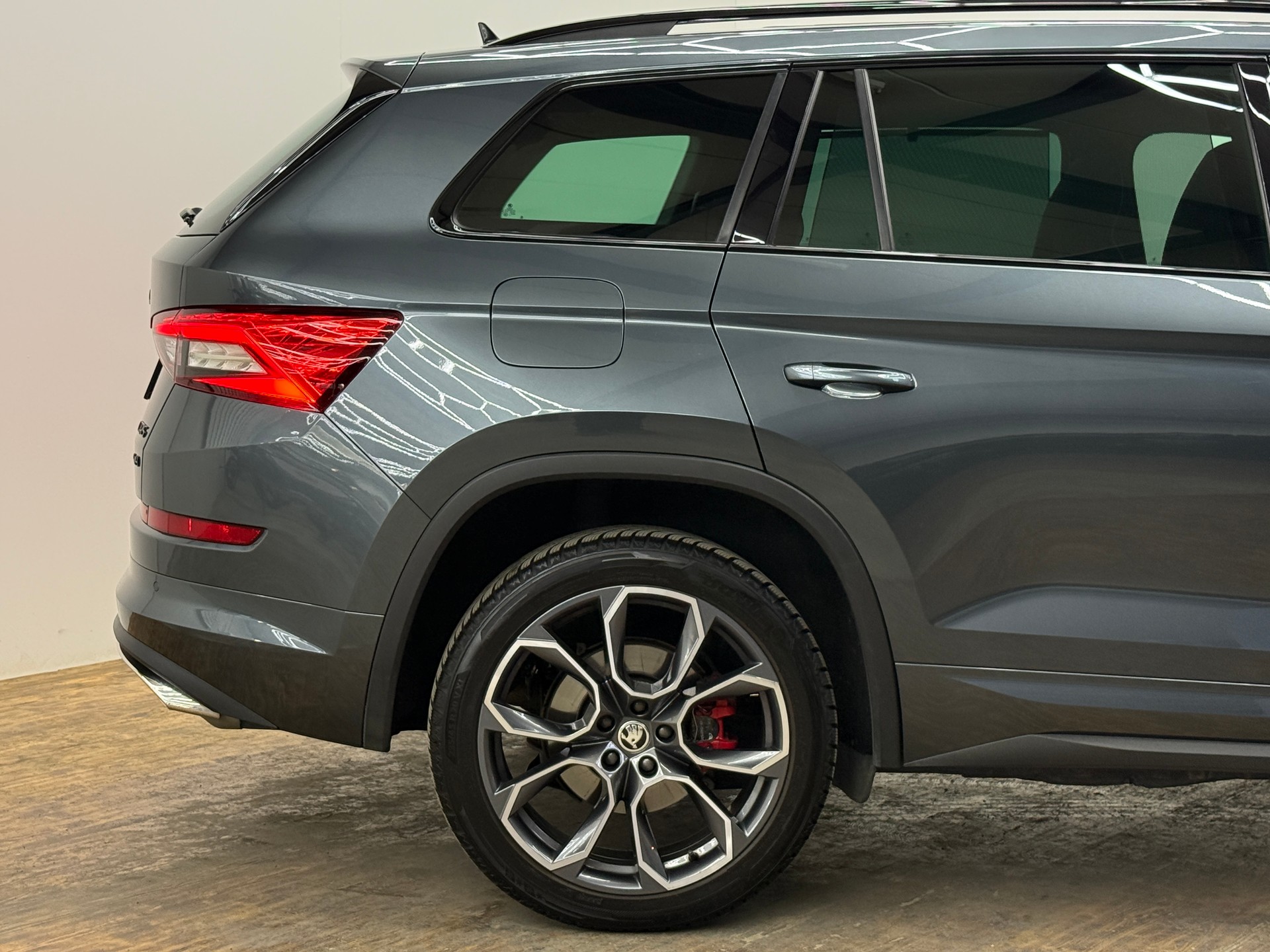 SKODA Kodiaq 2.0 Bi-TDI SCR RS 4x4 DSG-image-16