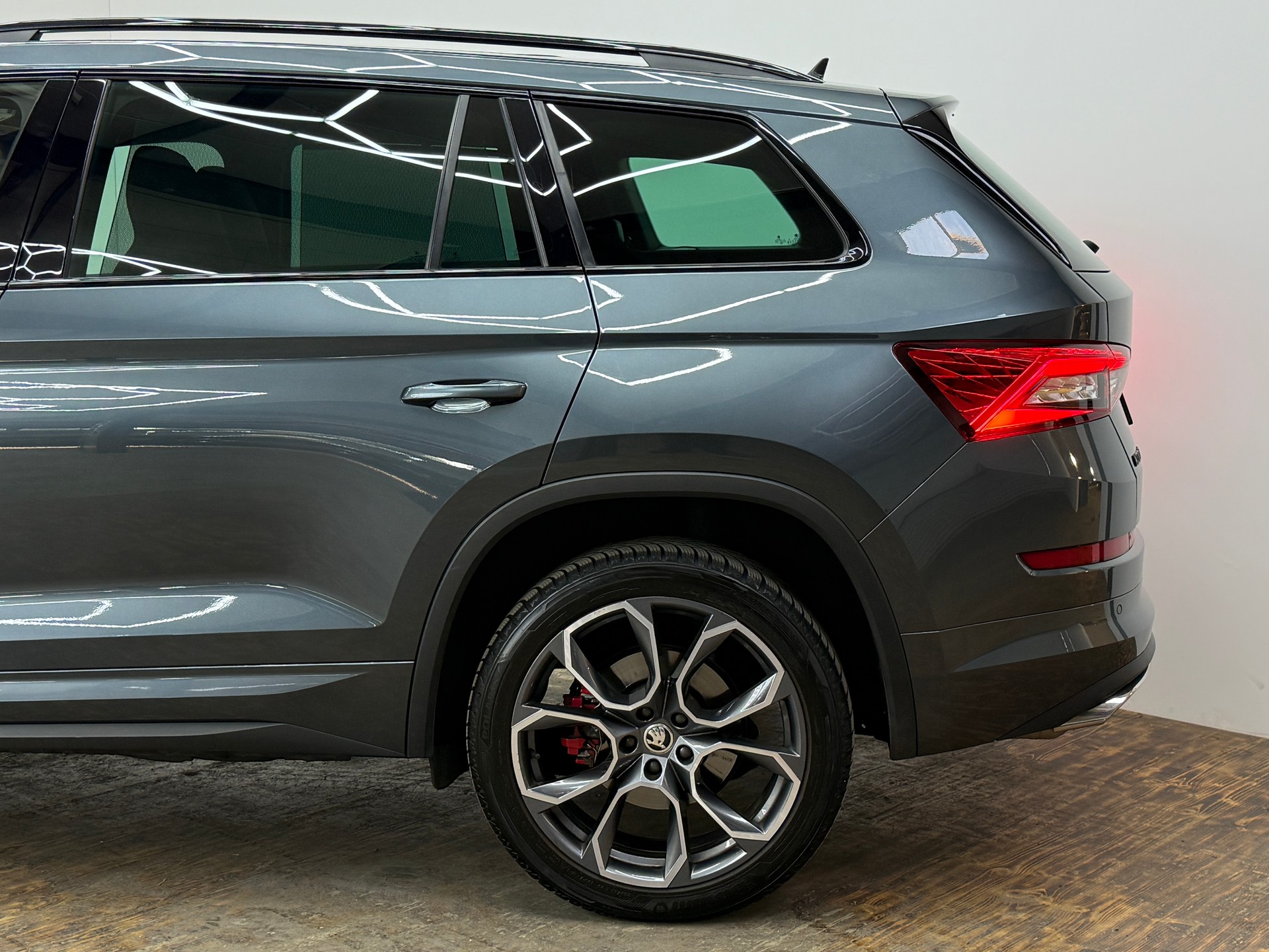 SKODA Kodiaq 2.0 Bi-TDI SCR RS 4x4 DSG-image-8