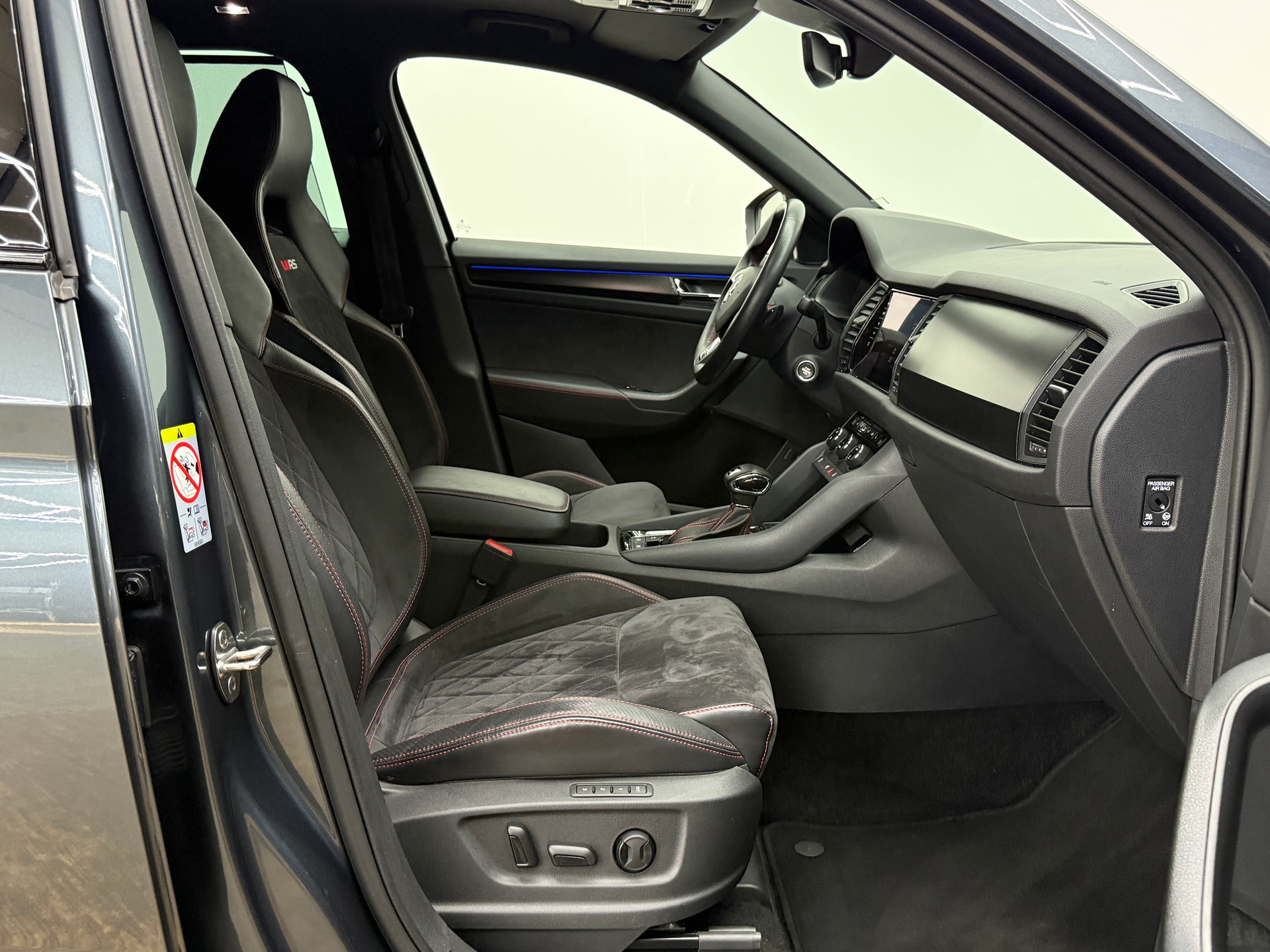SKODA Kodiaq 2.0 Bi-TDI SCR RS 4x4 DSG-image-21