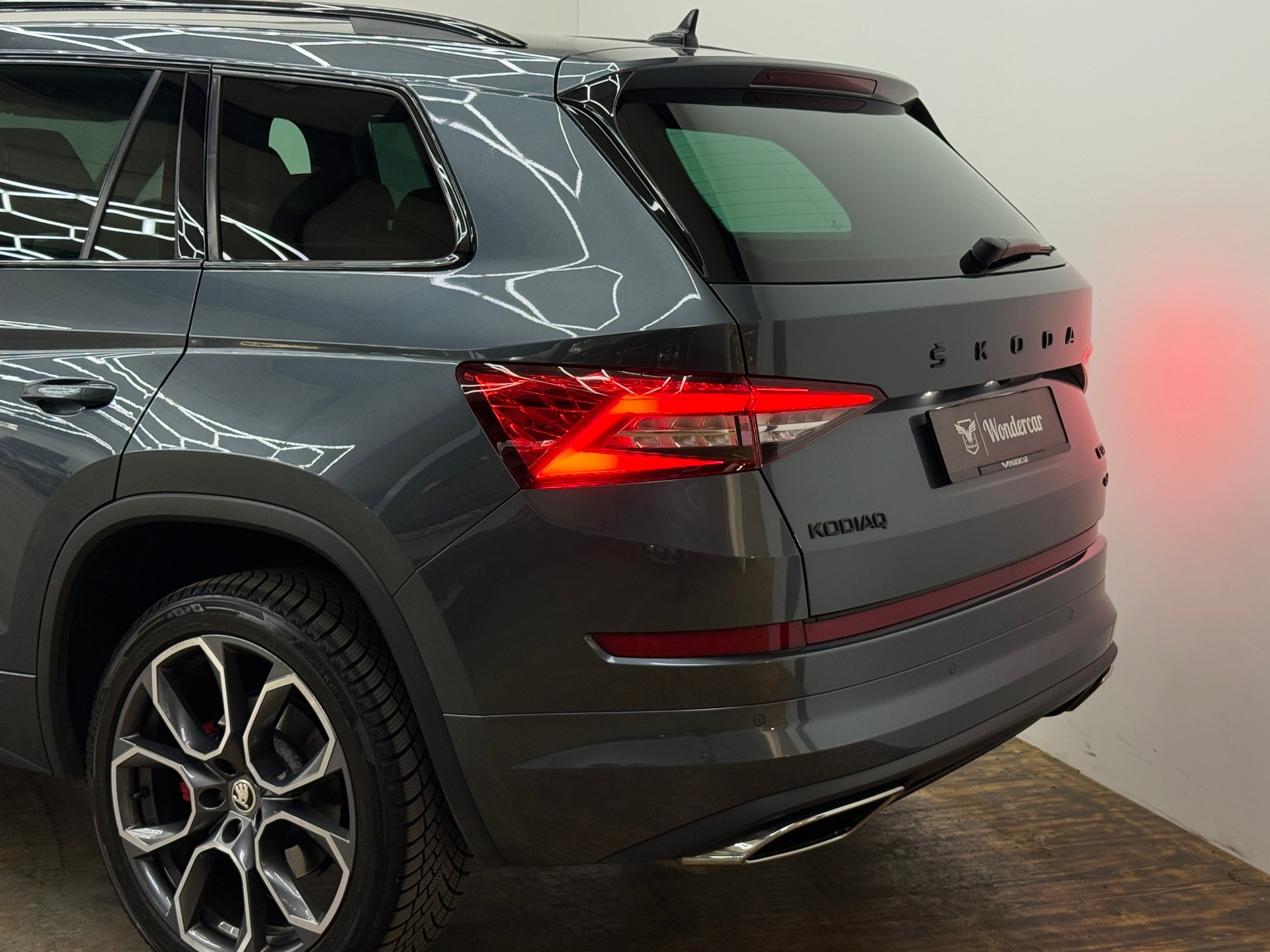 SKODA Kodiaq 2.0 Bi-TDI SCR RS 4x4 DSG-image-9