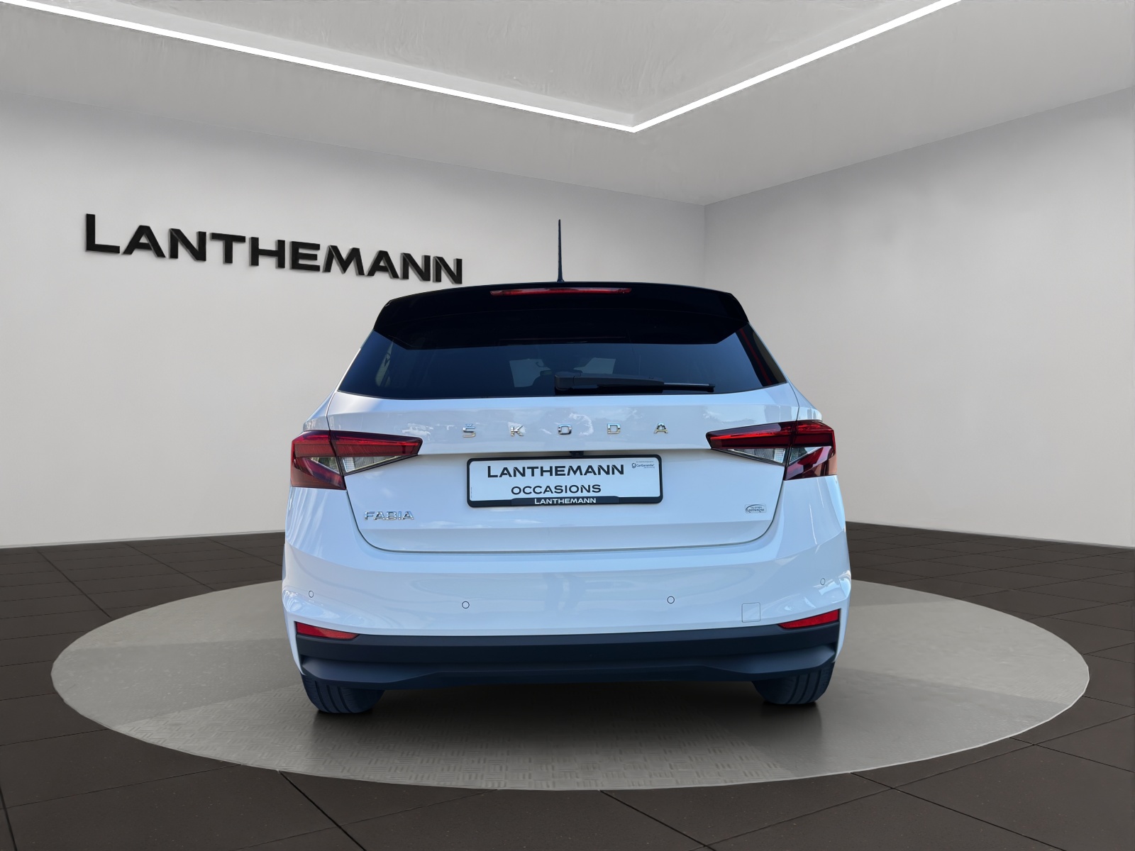 SKODA Fabia 1.0 TSI Ambition-showroom-element-3