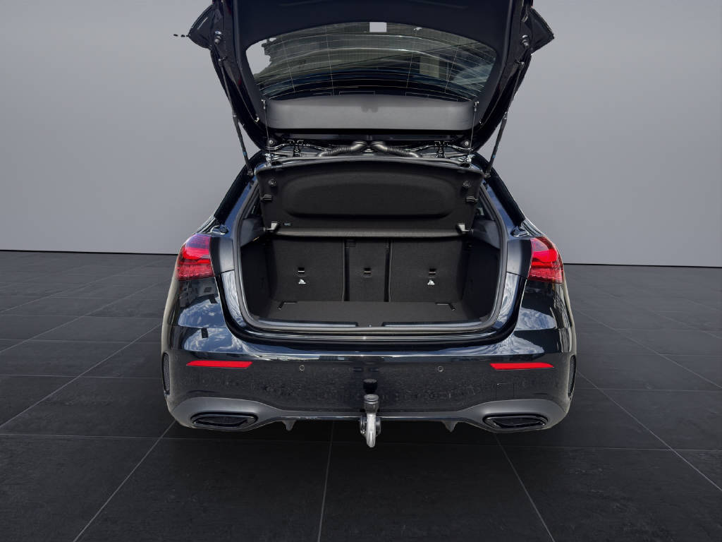 MERCEDES-BENZ A 220 AMG Line 4matic-image-16