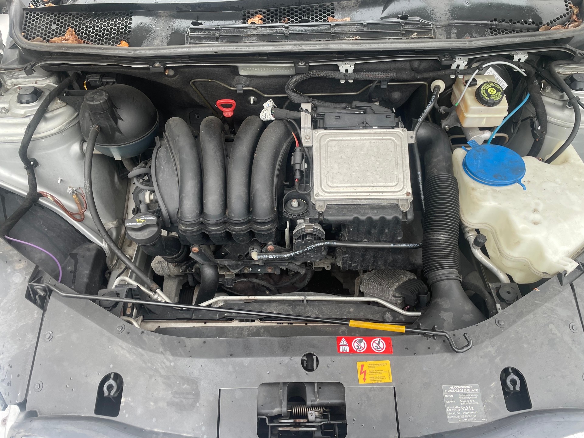 MERCEDES-BENZ B 200-image-11