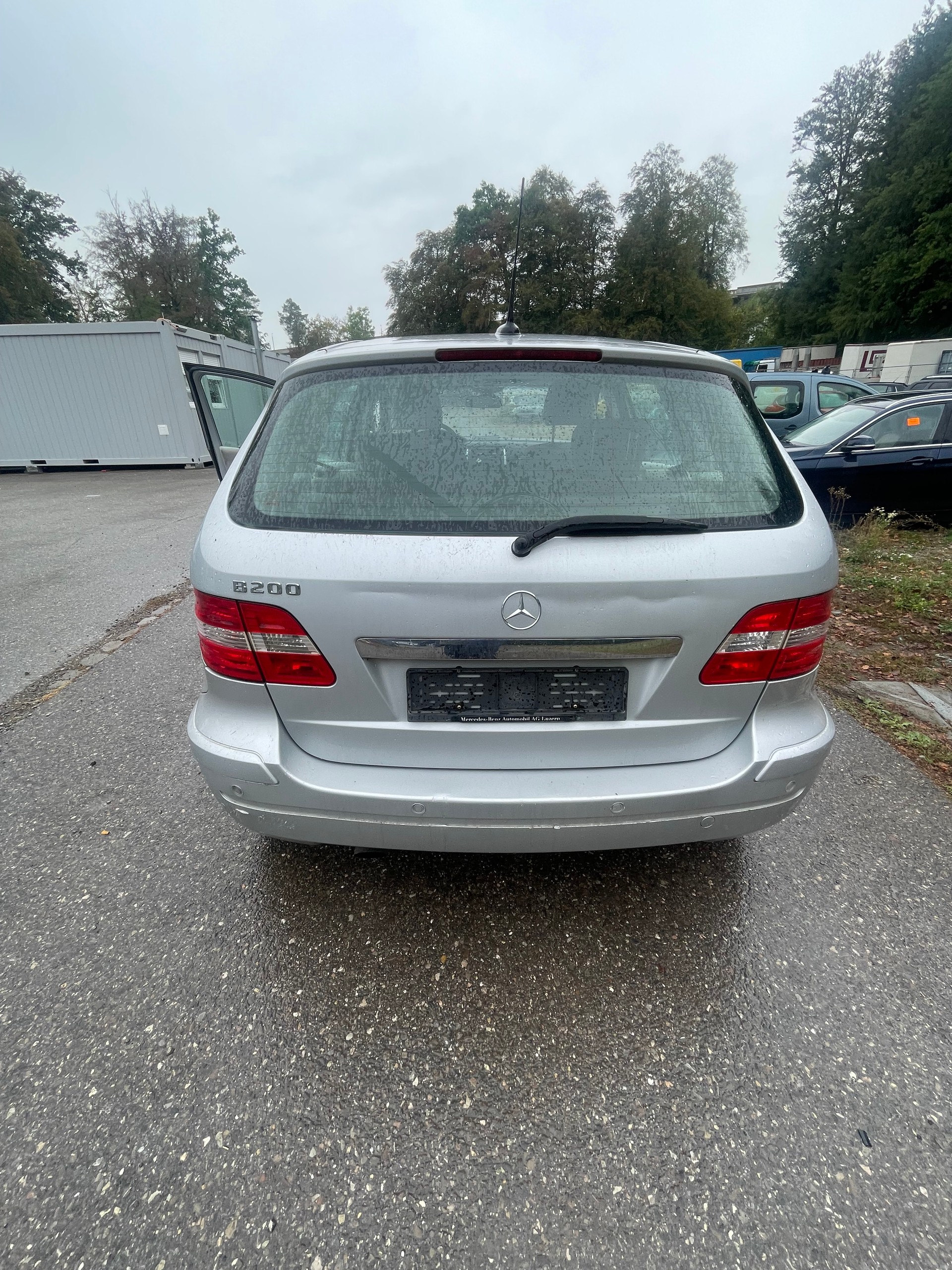 MERCEDES-BENZ B 200-image-6