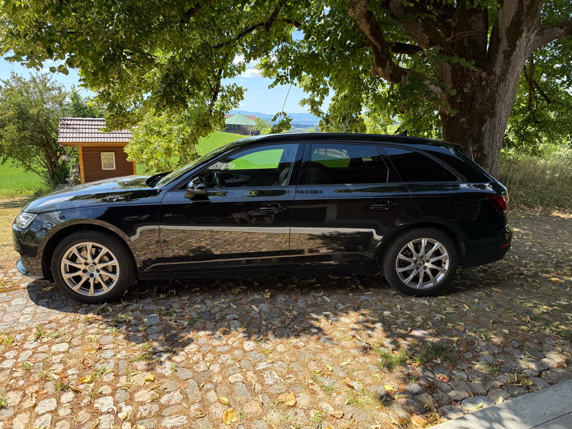 AUDI 2.0 TDI Avant quattro S-Tronic-image-0