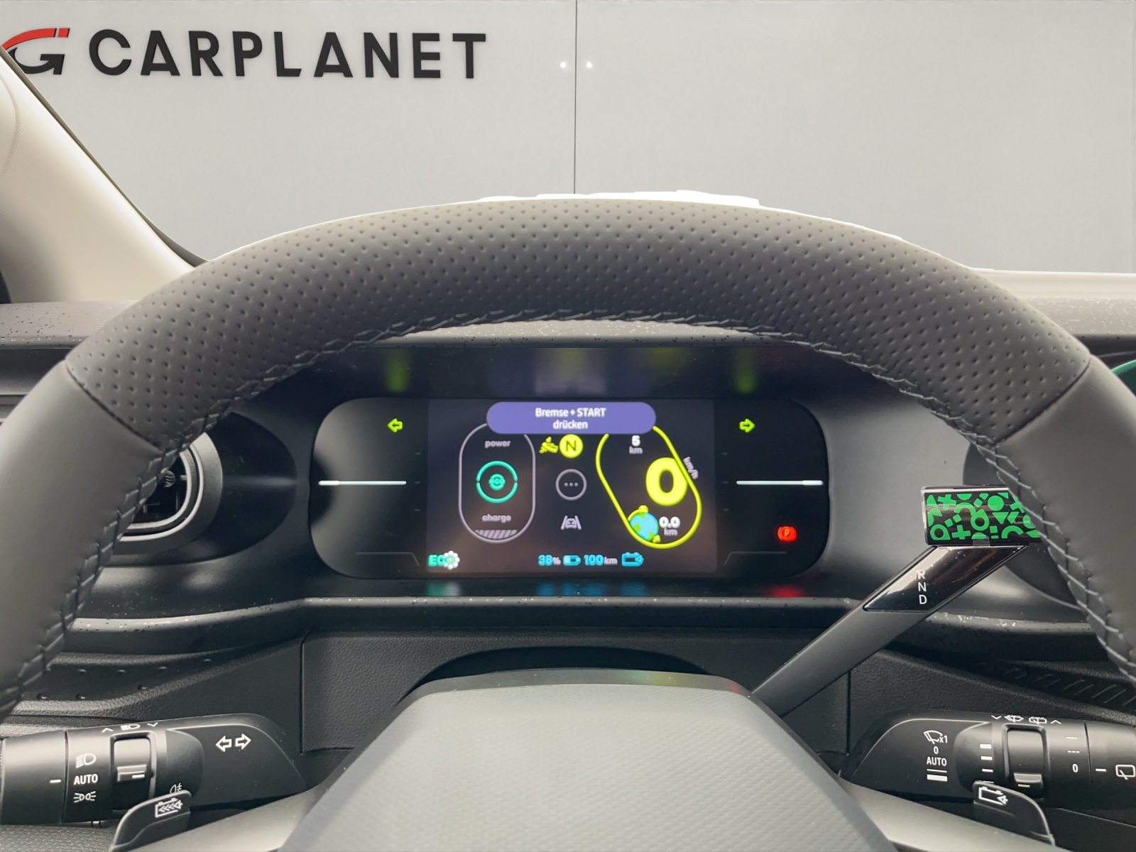 RENAULT Twingo E-Tech Urban Range techno-image-10