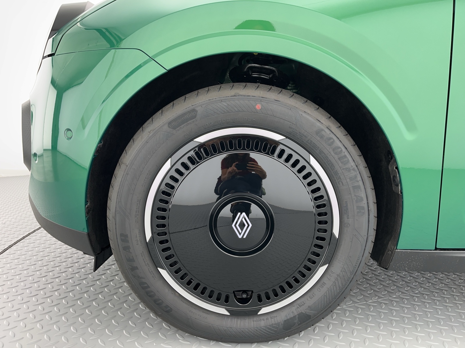 RENAULT Twingo E-Tech Urban Range techno-image-5