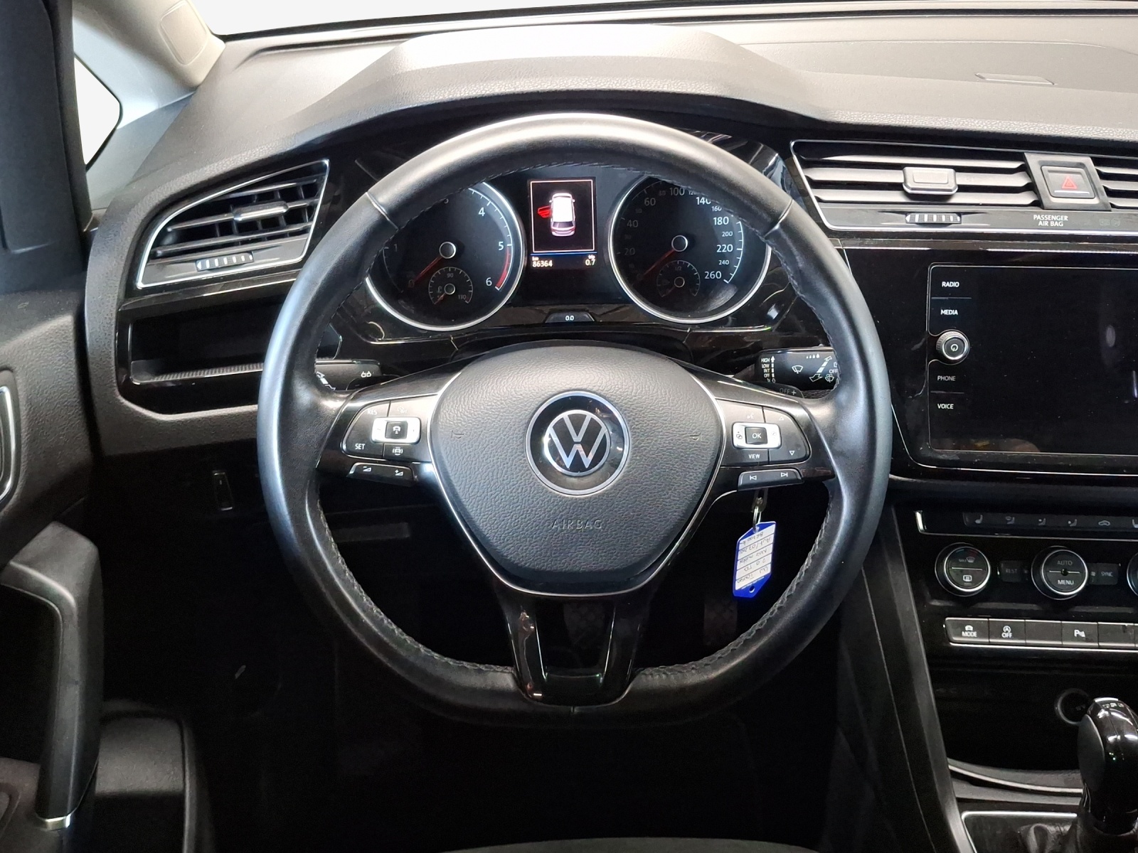 VW Touran 2.0 TDI BlueMotion Technology Highline DSG-image-9
