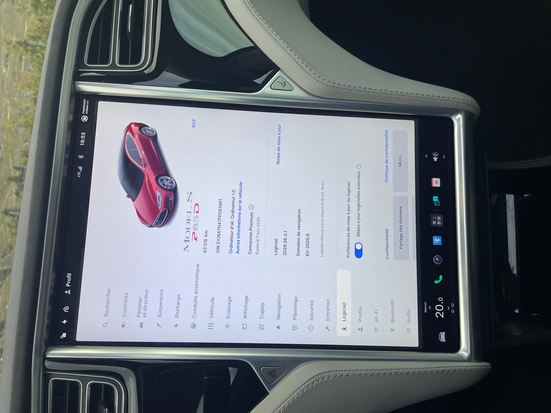 TESLA Model S 85 D Performance-image-12