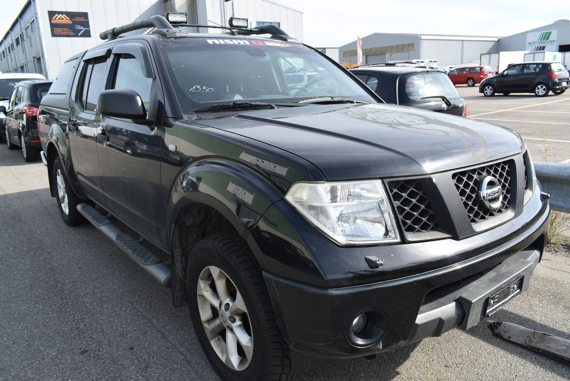 NISSAN Navara Double Cab SE 2.5 dCi 4WD-image-0
