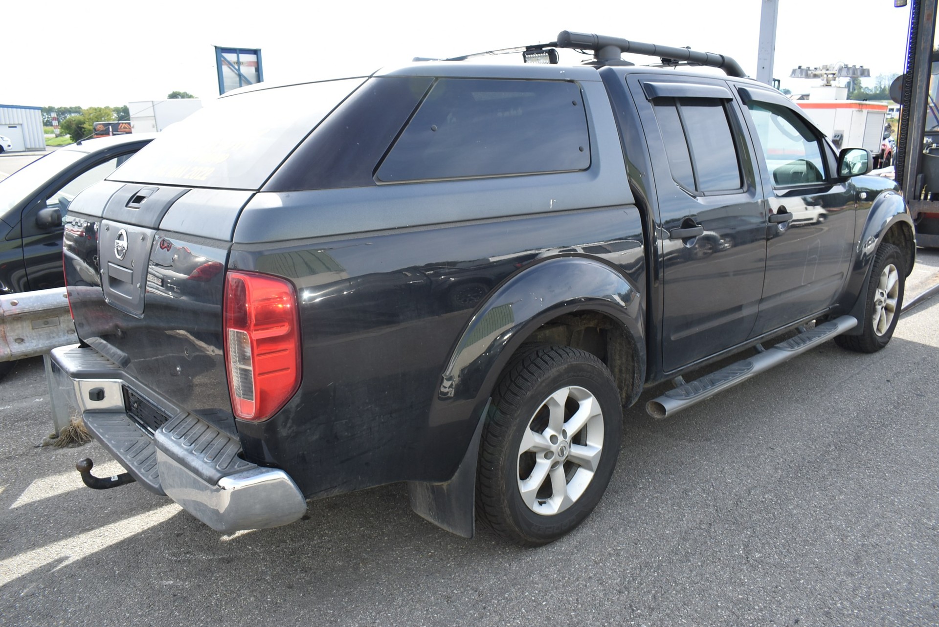 NISSAN Navara Double Cab SE 2.5 dCi 4WD-image-7