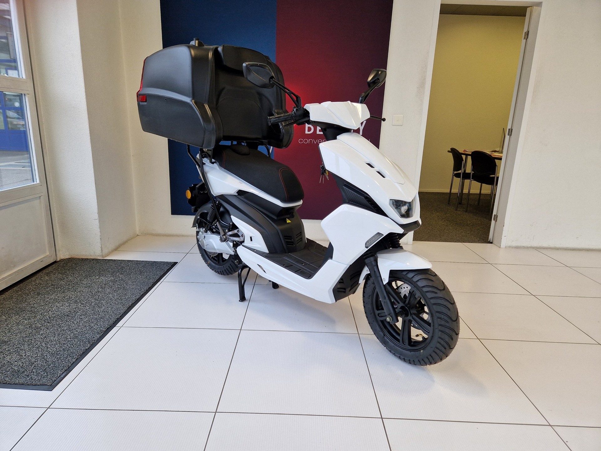 UGBEST UGB Elektroroller R3S - 85Km/h-image-6