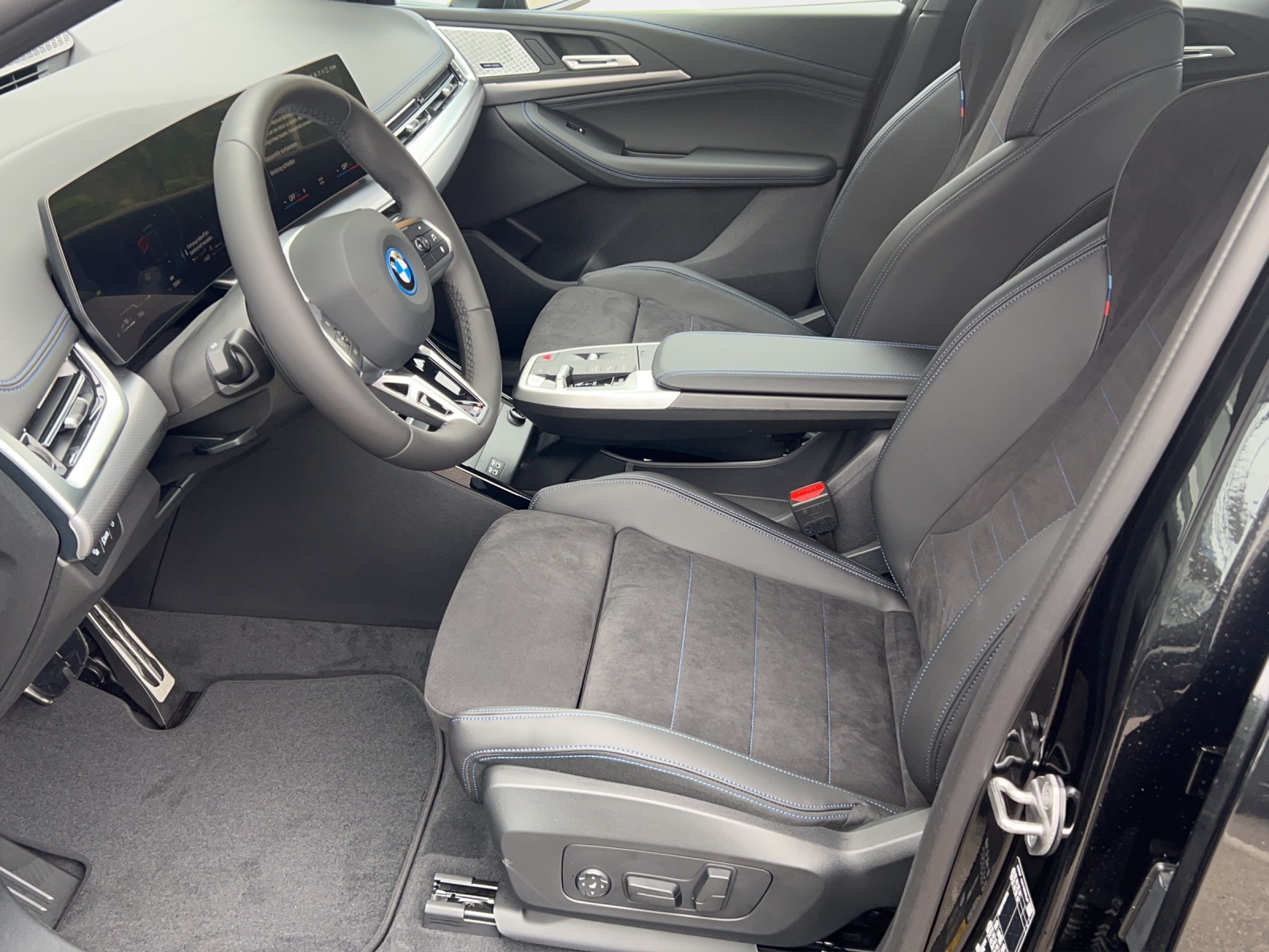 BMW 230e xDrive Active Tourer M Sport-image-7