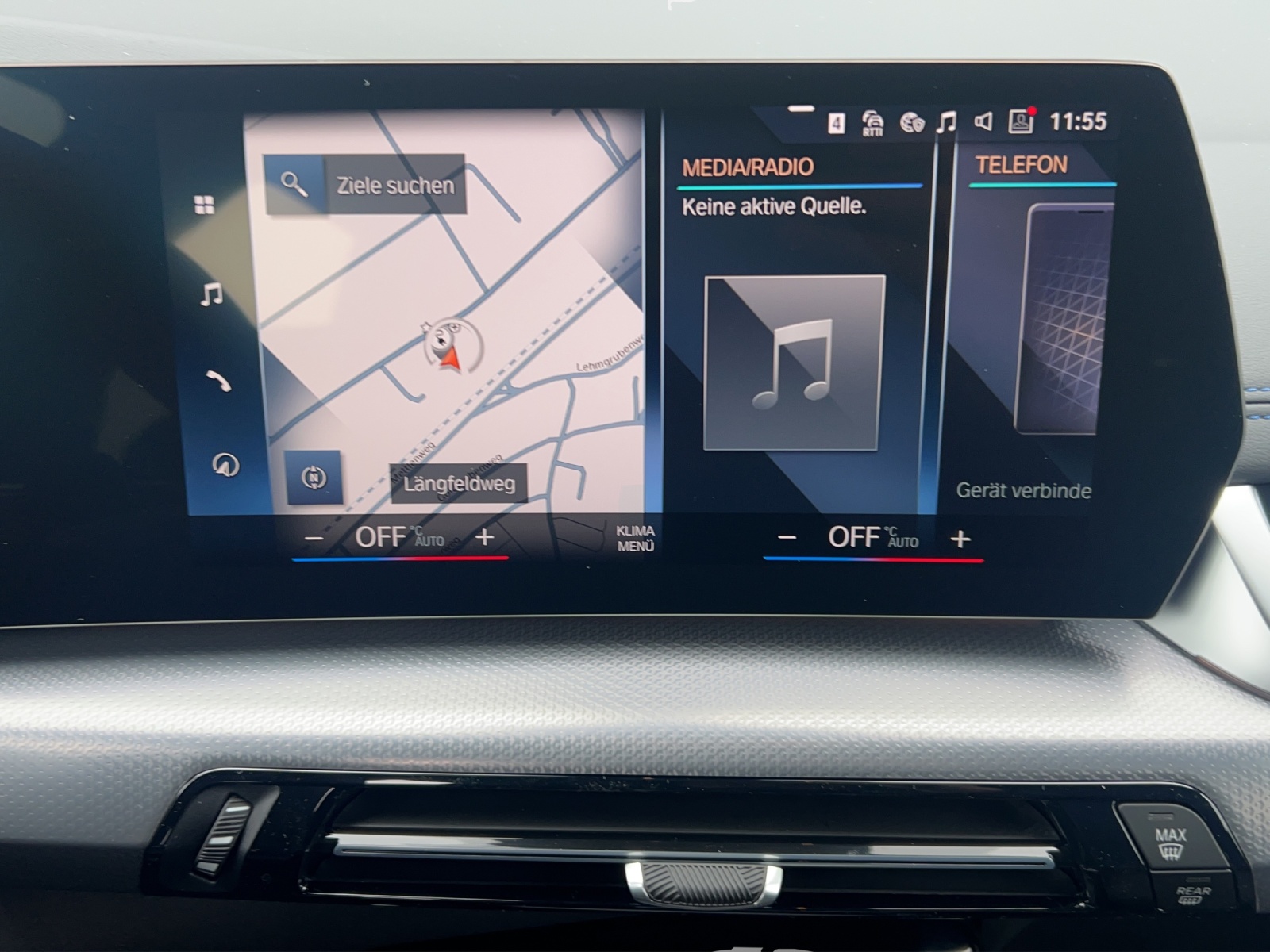 BMW 230e xDrive Active Tourer M Sport-image-10