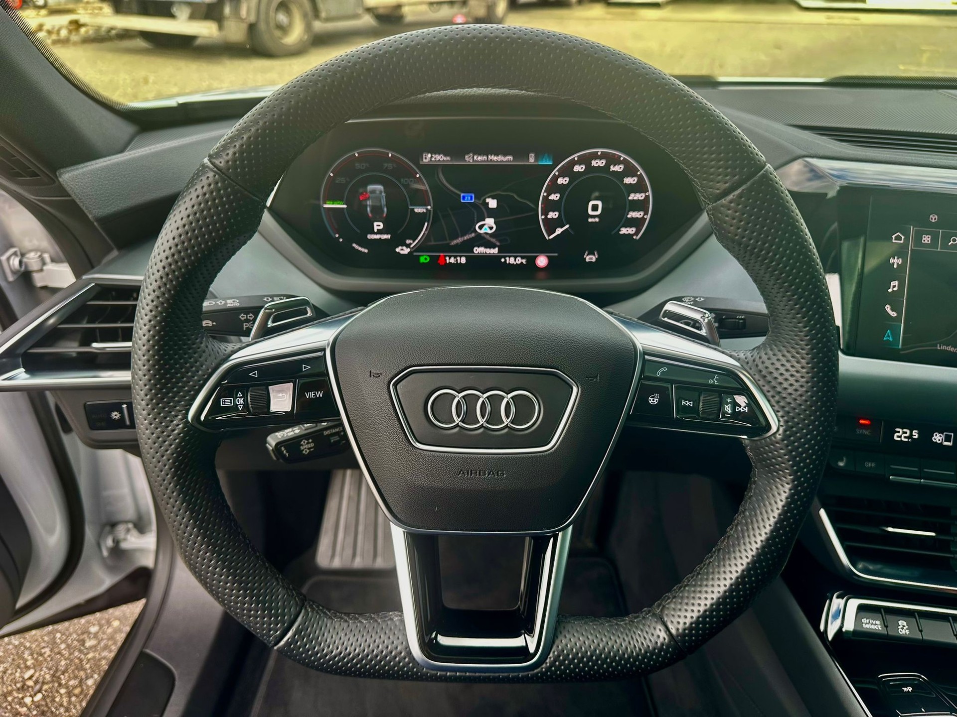 AUDI e-tron GT quattro-image-17
