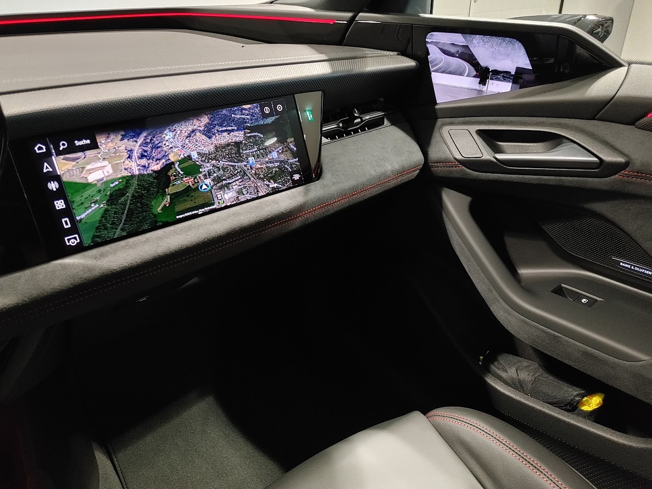 AUDI S6 Avant e-tron quattro-image-7