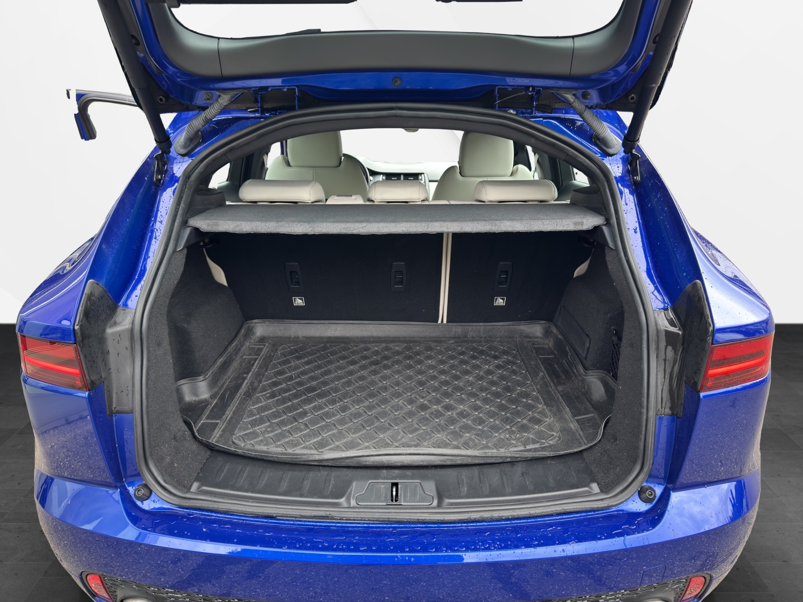 JAGUAR E-Pace 2.0 P250 R-Dynamic S AWD Automatik-image-15