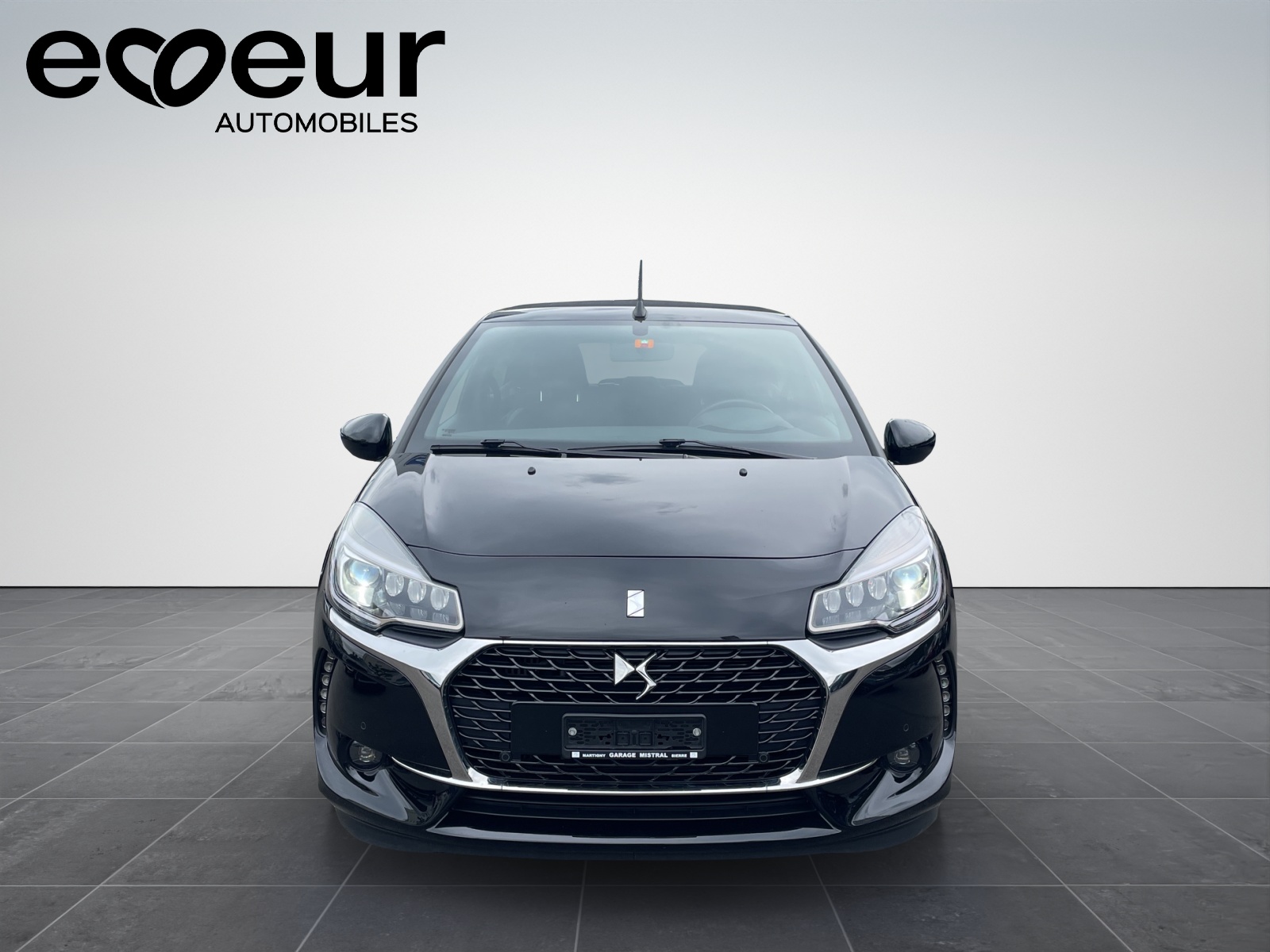 DS AUTOMOBILES DS3 Cabrio 1.2 PureTech So Chic-image-8