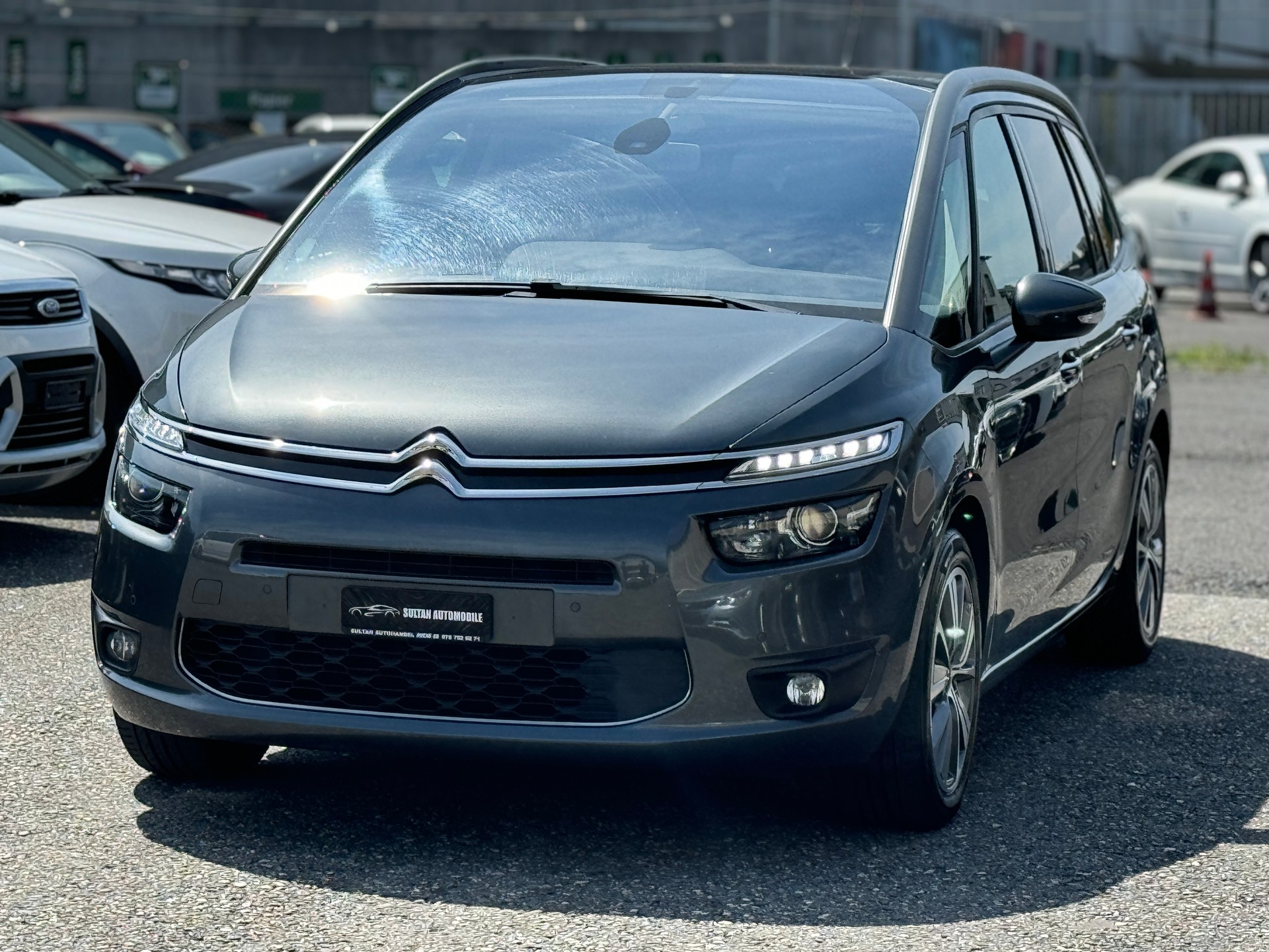 CITROEN Grand C4 Picasso 1.6 BlueHDi Intensive EAT6-image-1