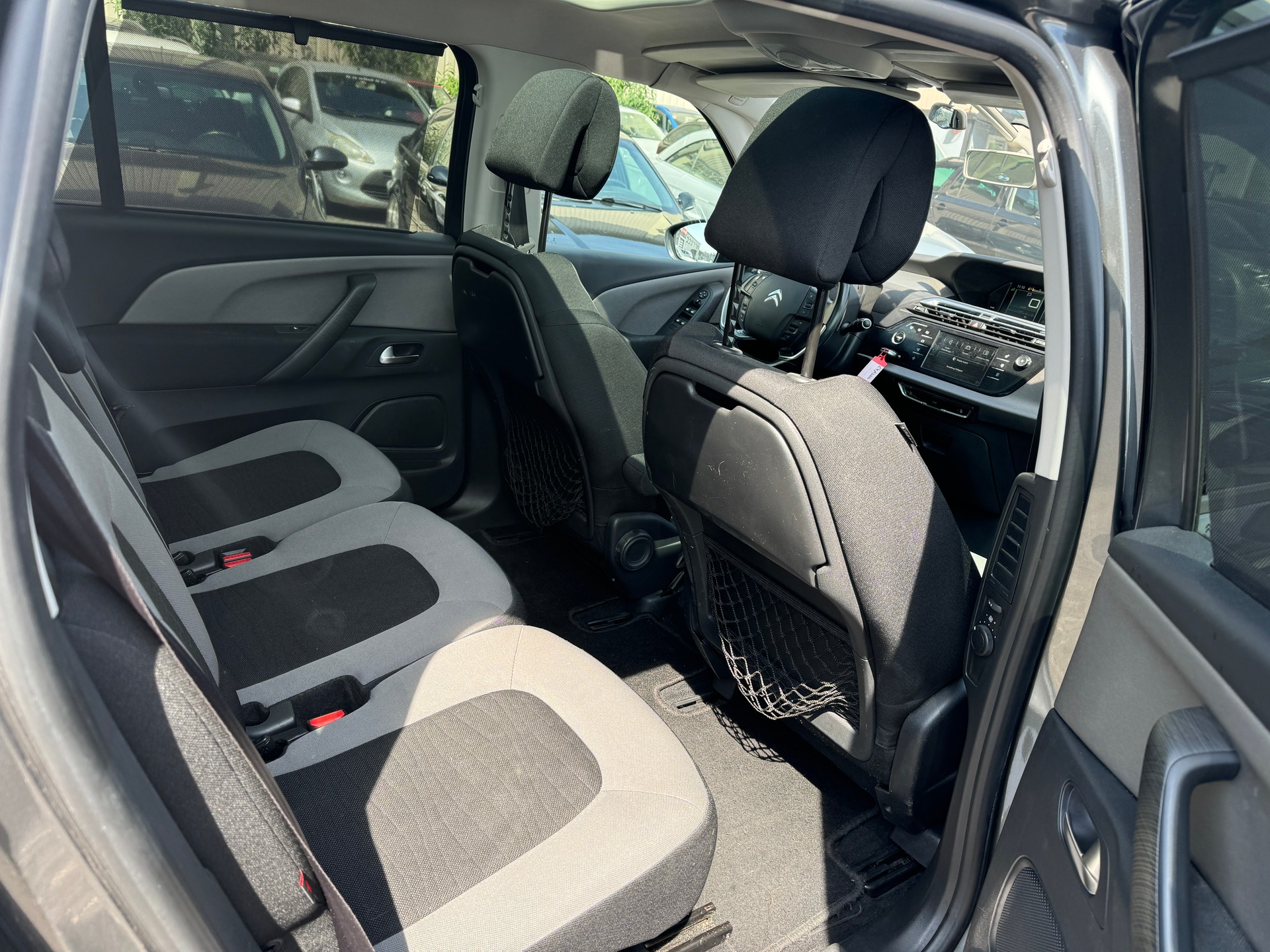 CITROEN Grand C4 Picasso 1.6 BlueHDi Intensive EAT6-image-6