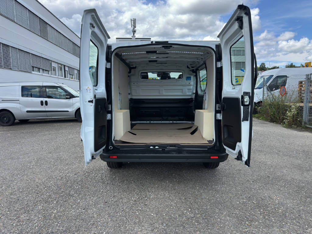 RENAULT Trafic Kaw. 3.0 t L1 H1 2.0 dCi Blue 150 Advance-image-5