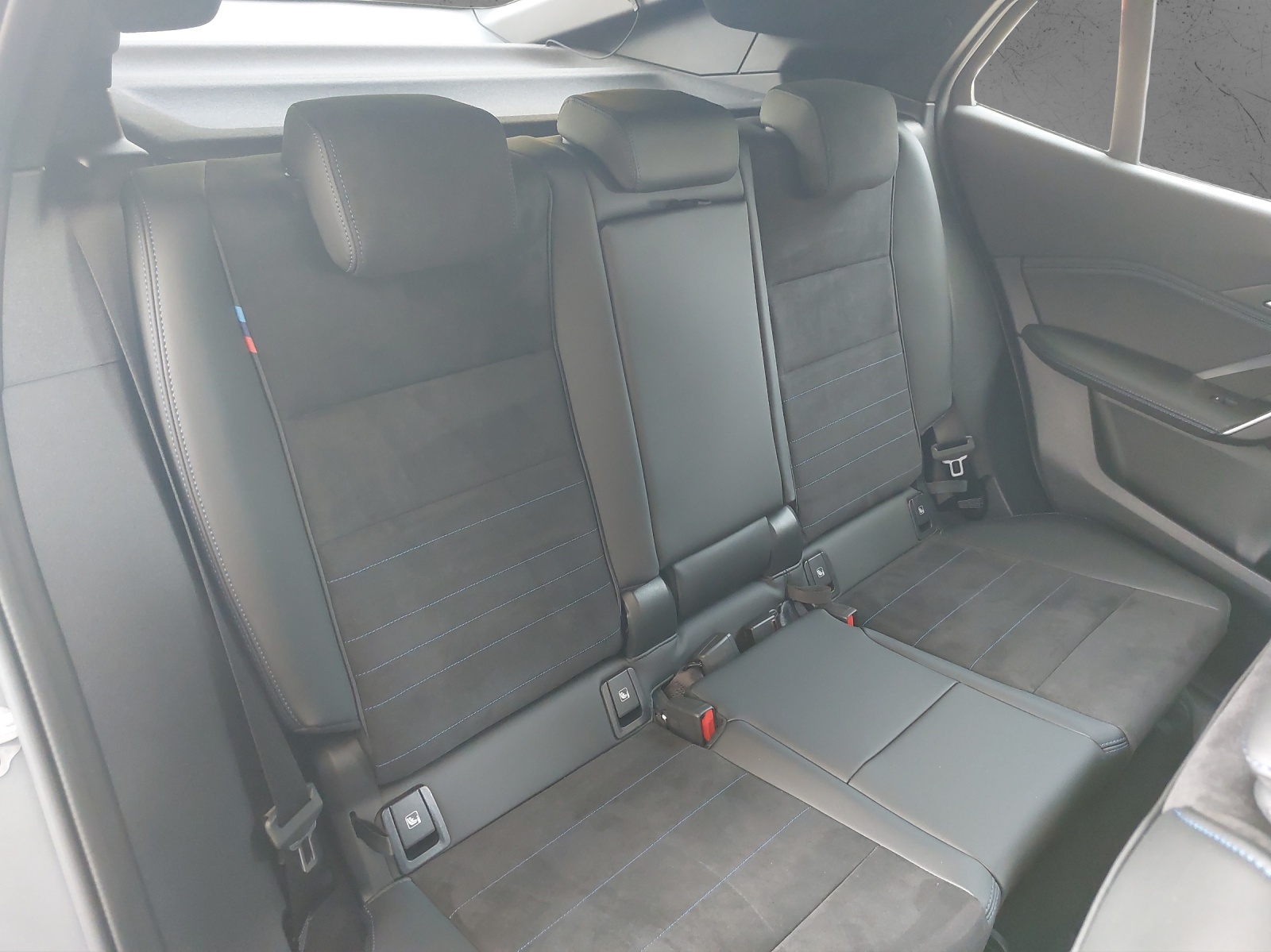BMW X2 sDrive 20i 48V M Sport-image-16