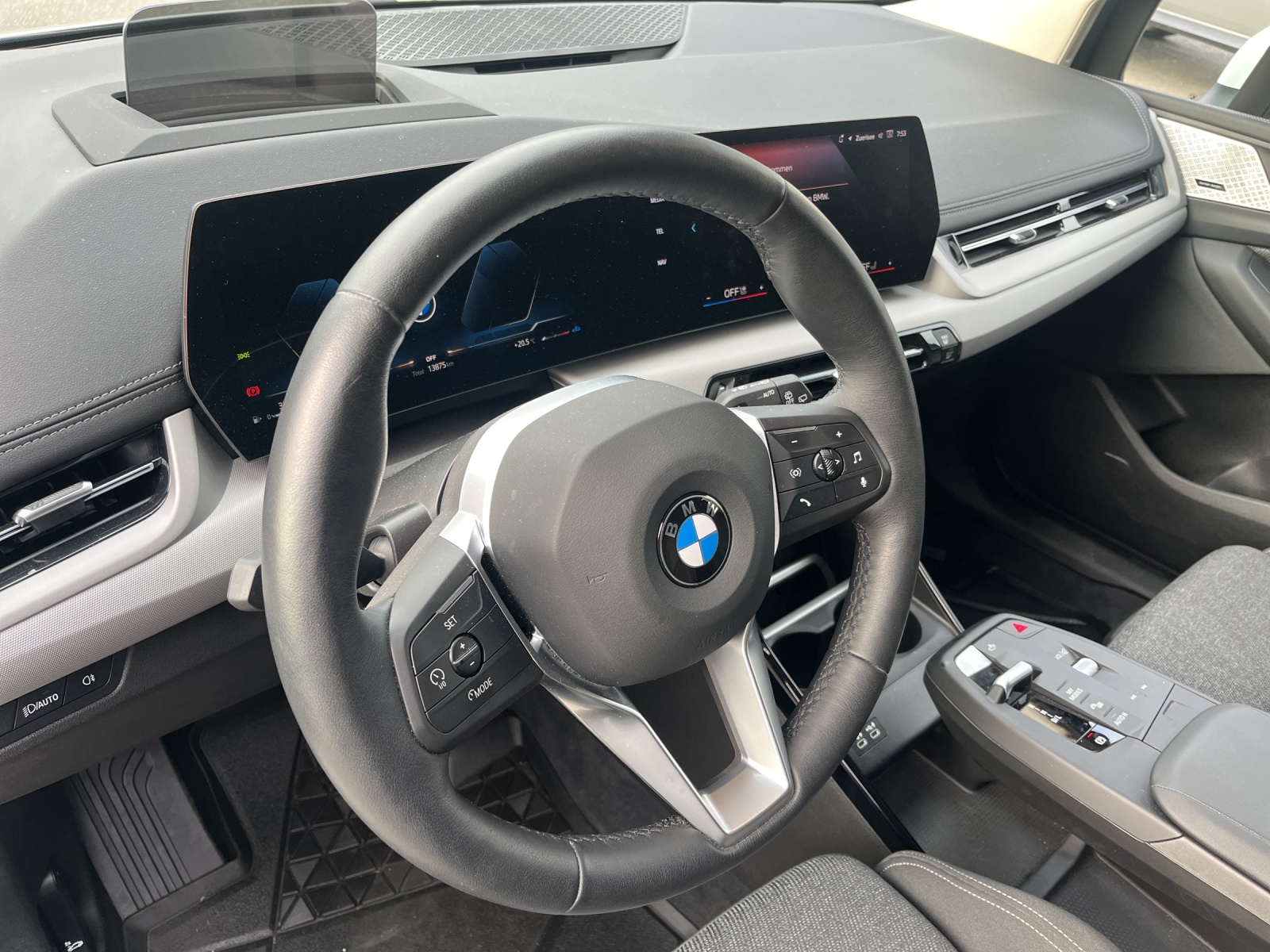 BMW 223d xDrive Active Tourer-image-9