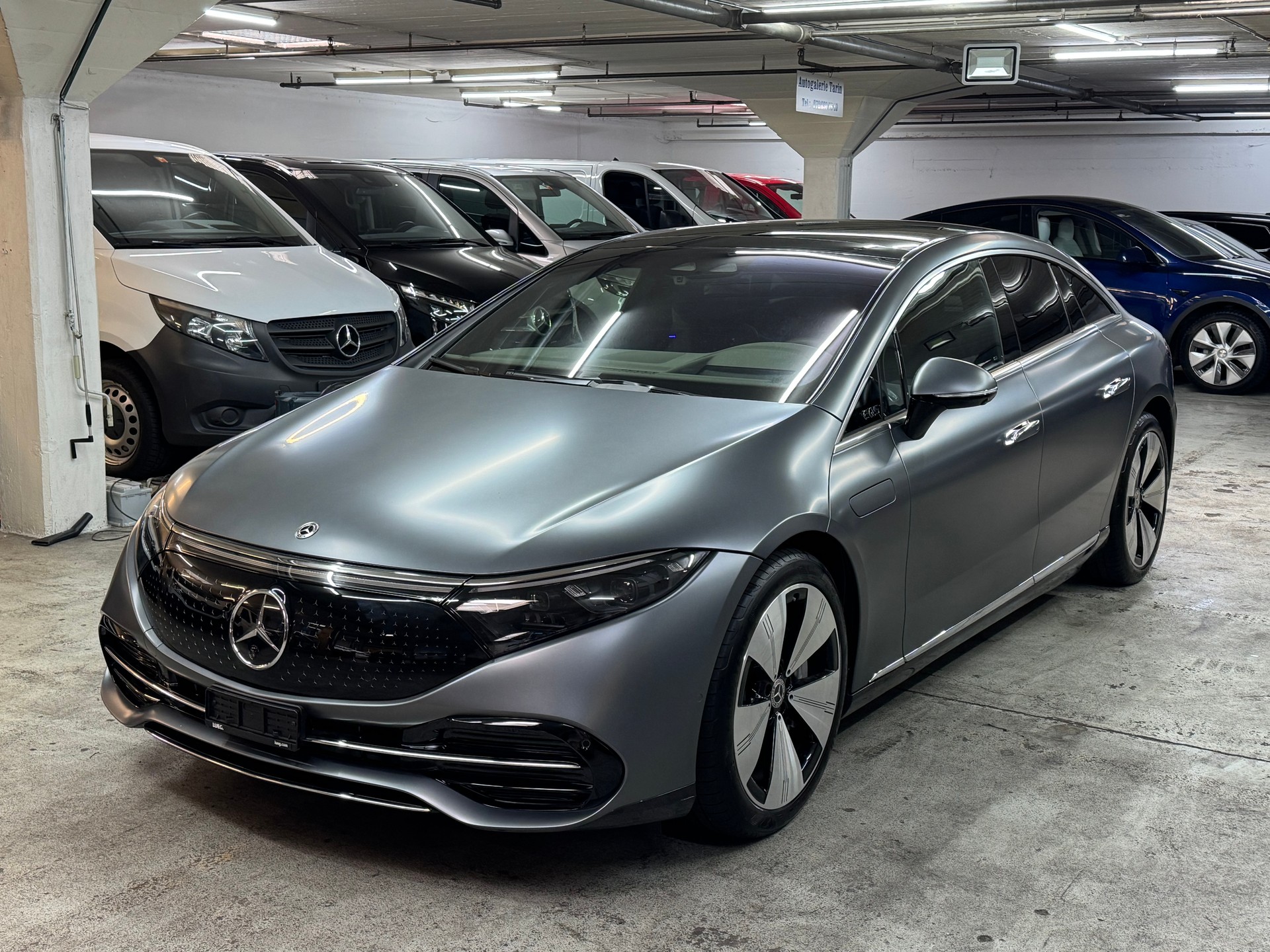 MERCEDES-BENZ EQS 580 4Matic Electric Art Line-image-7