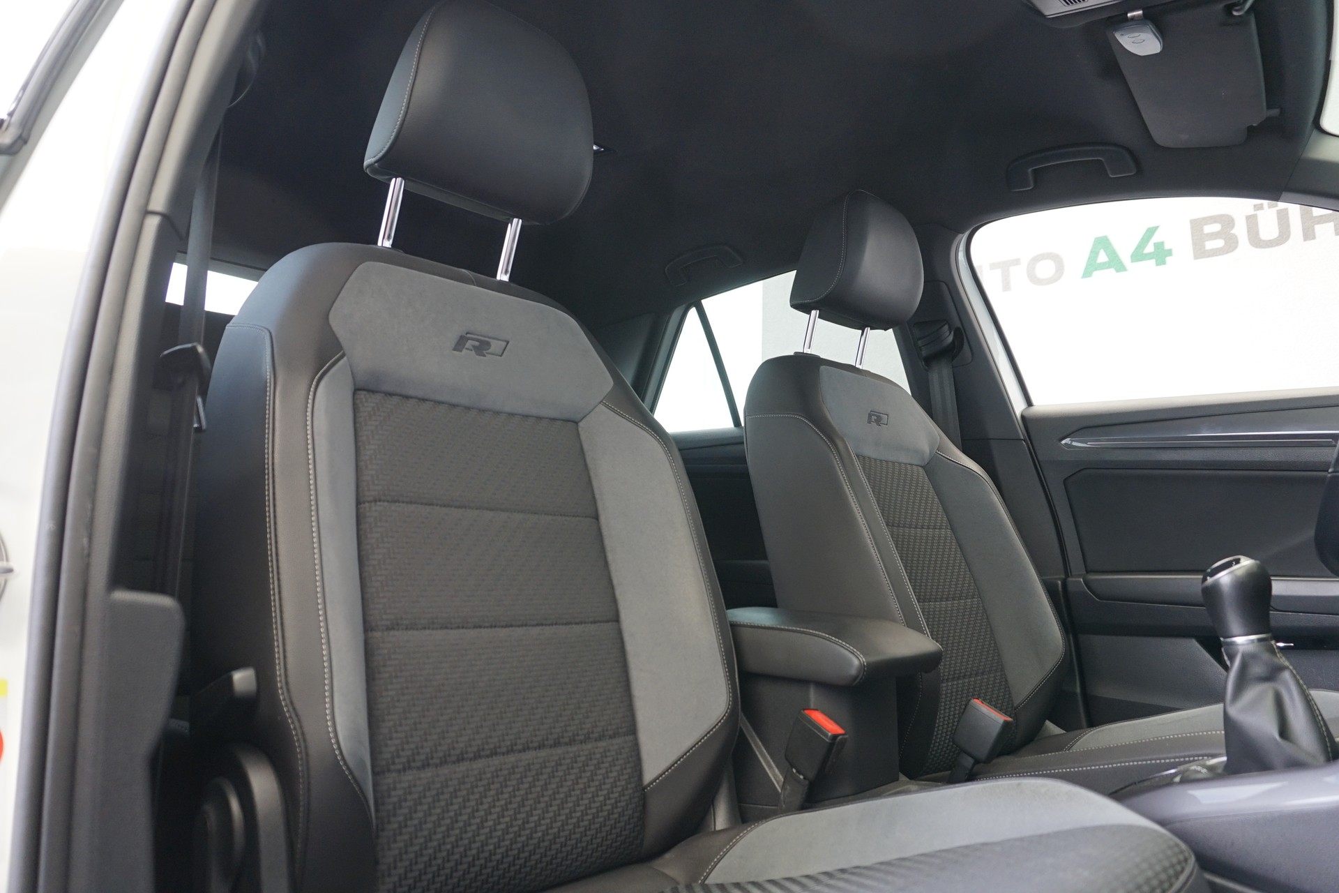 VW T-Roc 1.5 TSI EVO Advance 150PS 6-Gang Handschaltung-image-20