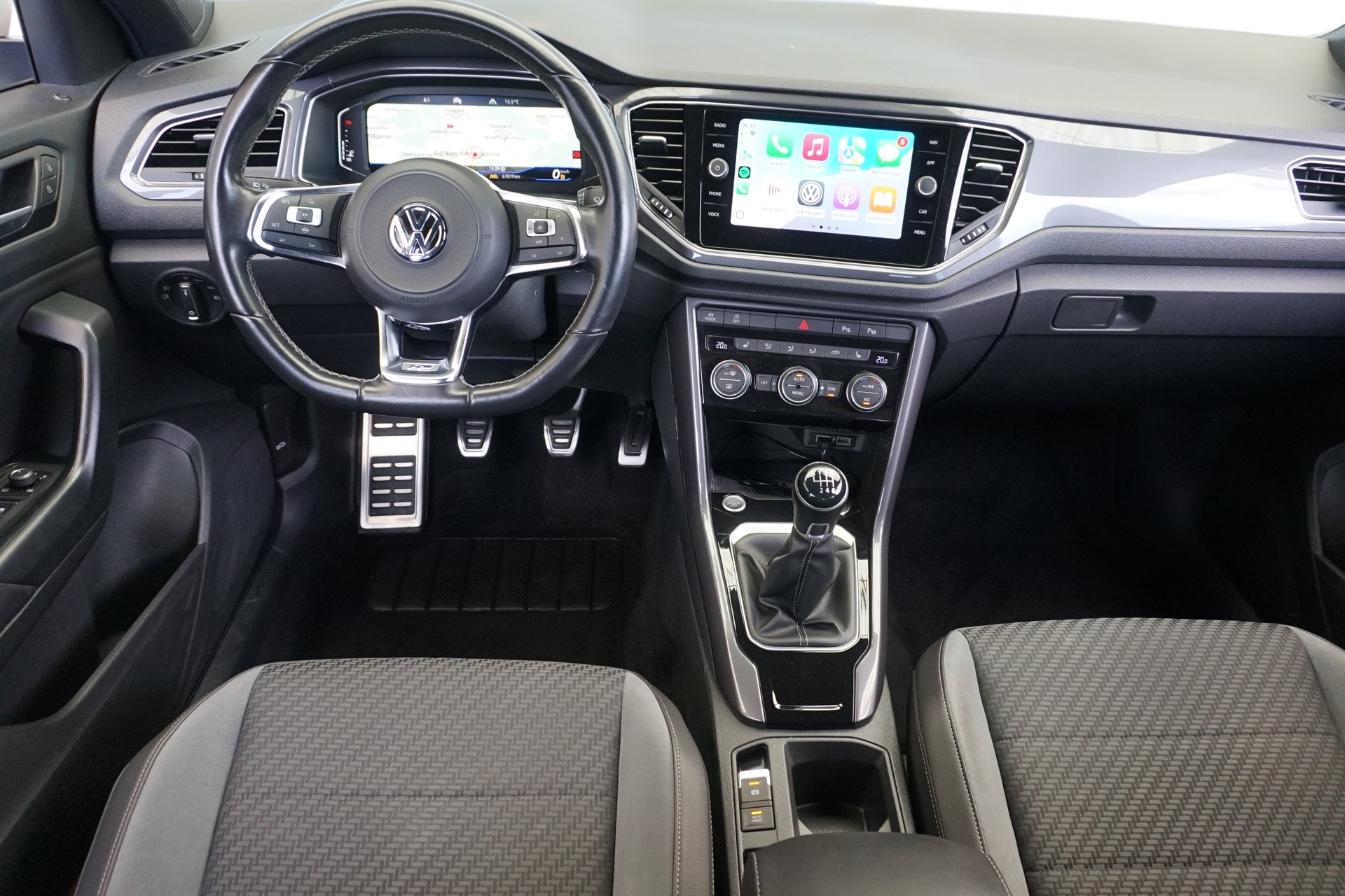 VW T-Roc 1.5 TSI EVO Advance 150PS 6-Gang Handschaltung-image-12