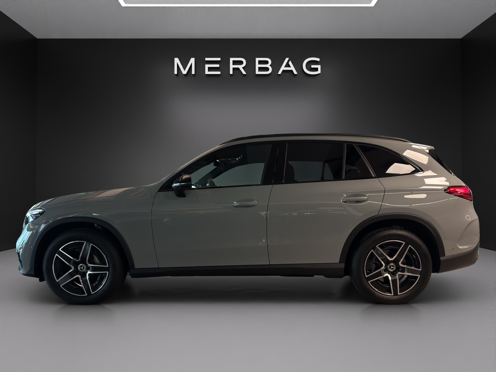 MERCEDES-BENZ GLC 300 d 4M 9G-Tronic AMG Line-image-1
