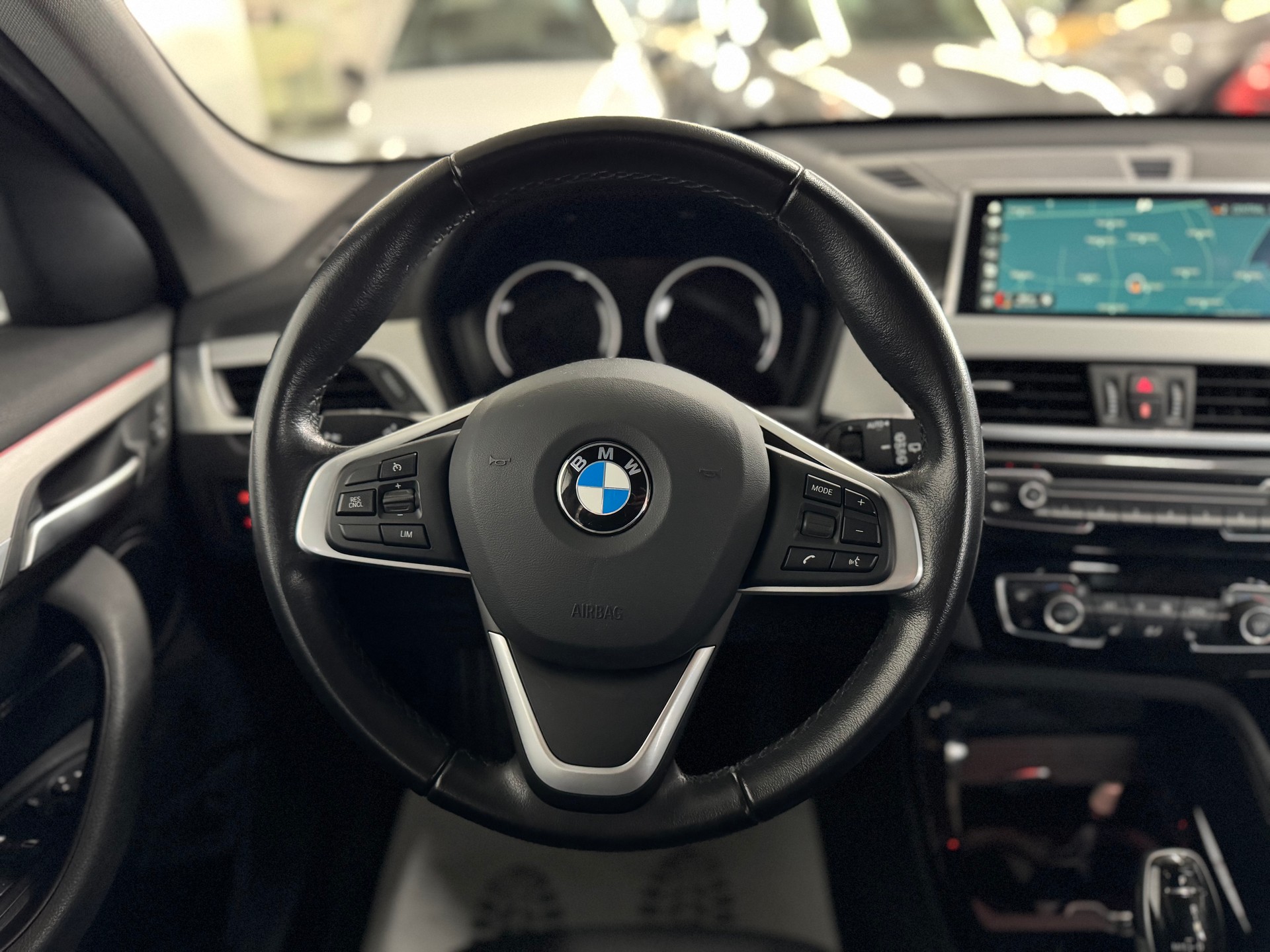 BMW X1 xDrive 18d Sport Line Steptronic-image-17
