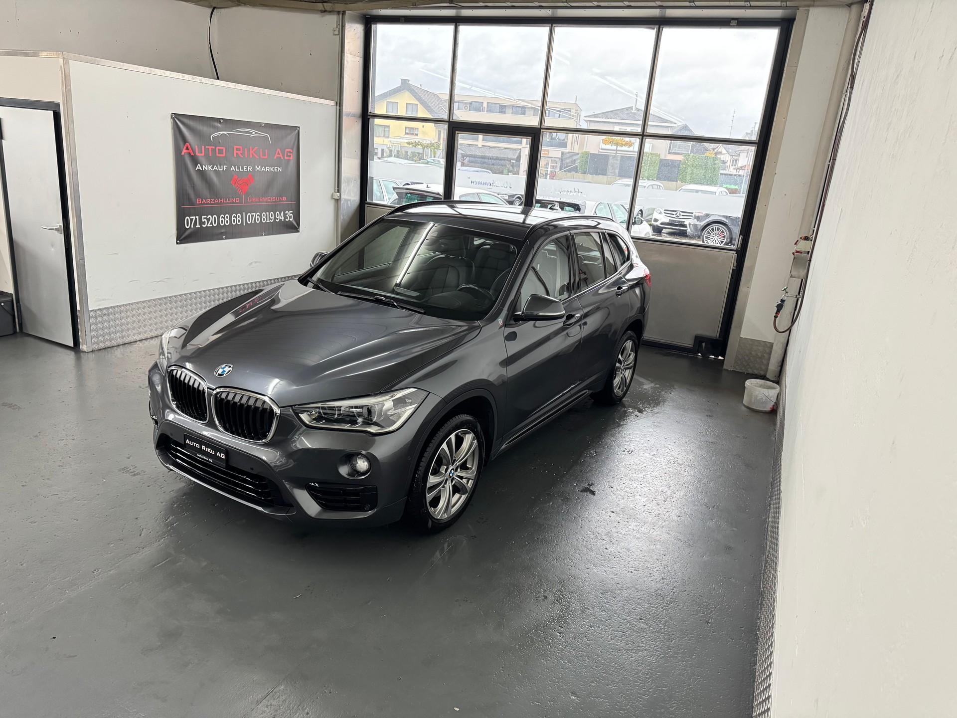 BMW X1 xDrive 18d Sport Line Steptronic-image-5