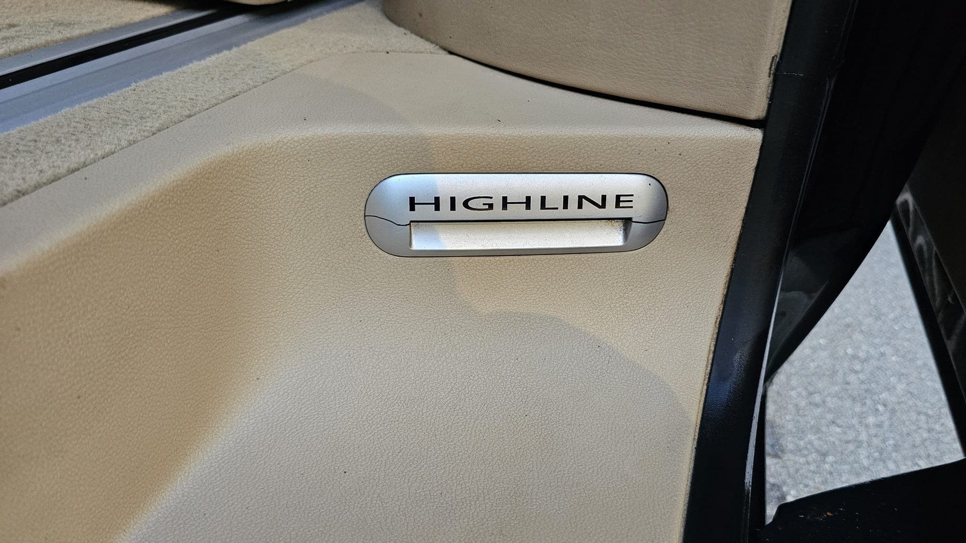 VW T5 Multivan Highline 2.5 TDI-image-12