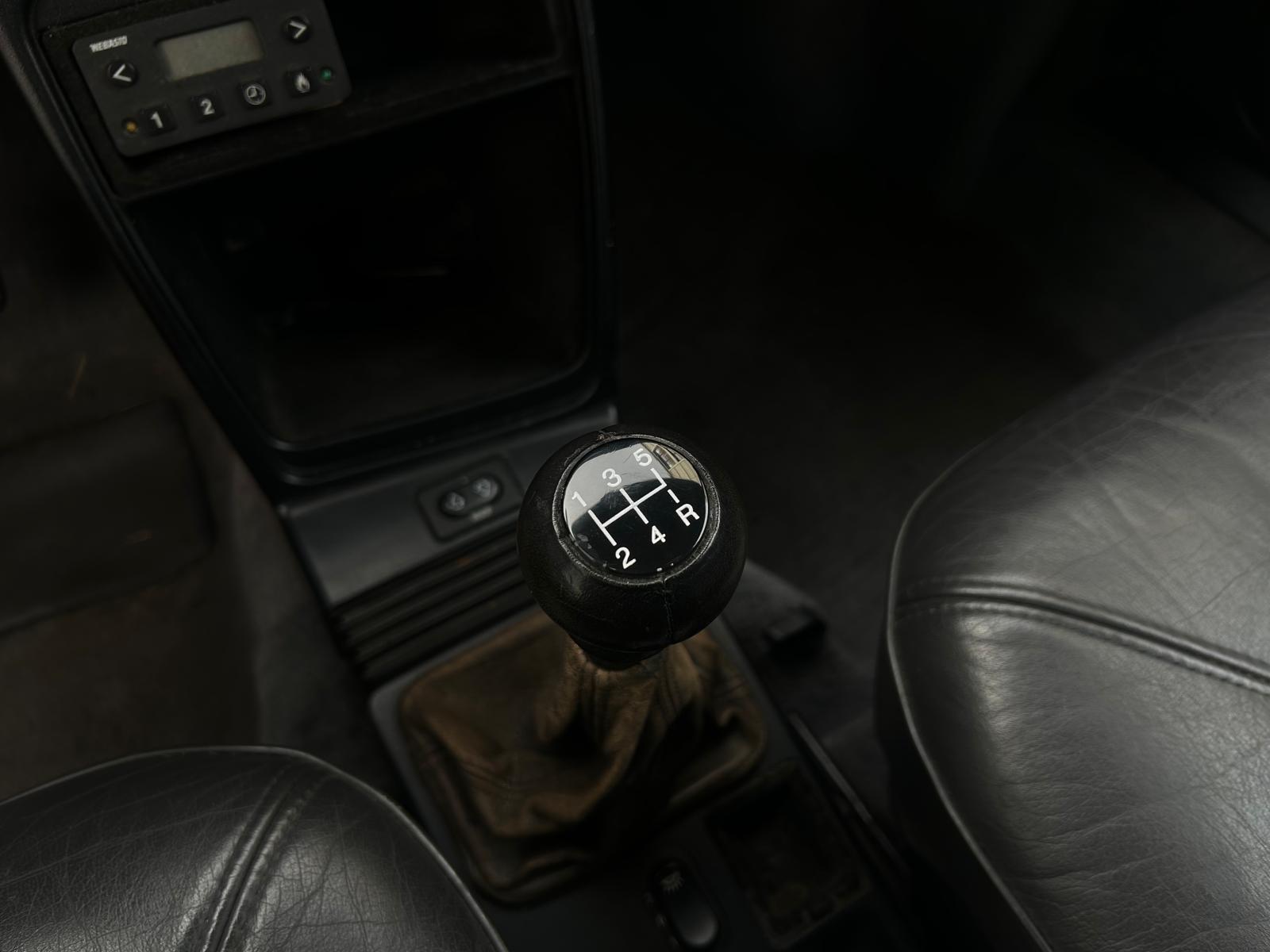 SAAB 900 2.0 turbo 16-image-17