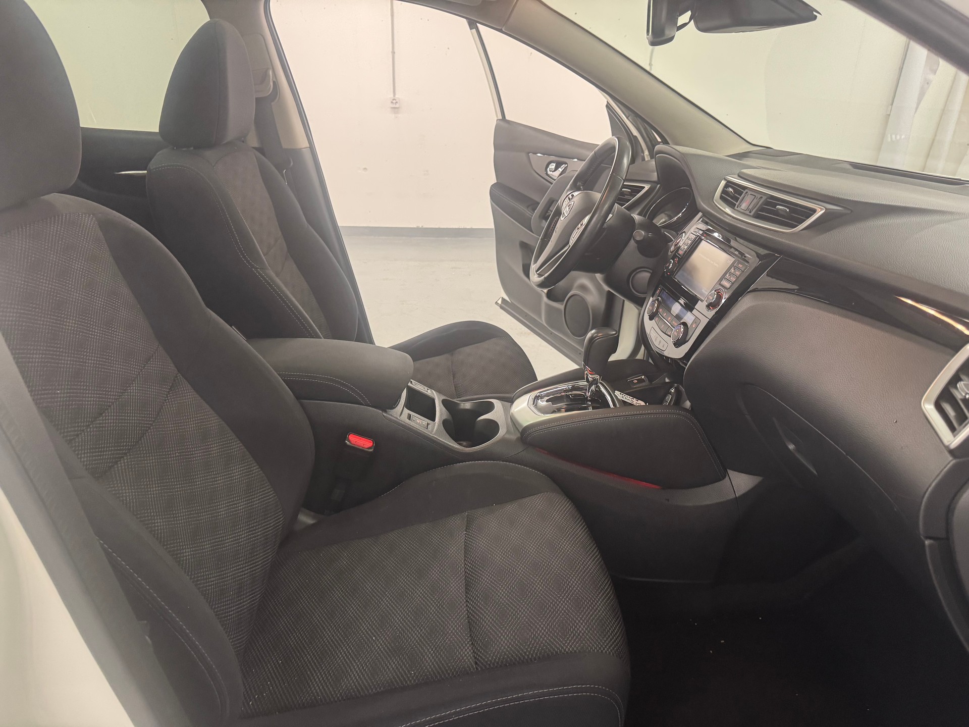 NISSAN Qashqai 1.2 DIG-T tekna Xtronic CVT-image-9
