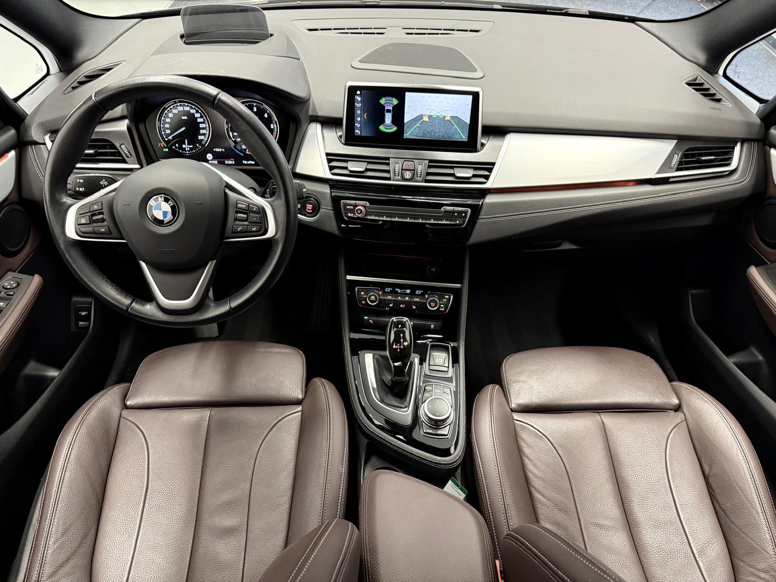 BMW 218d xDrive Gran Tourer-image-10