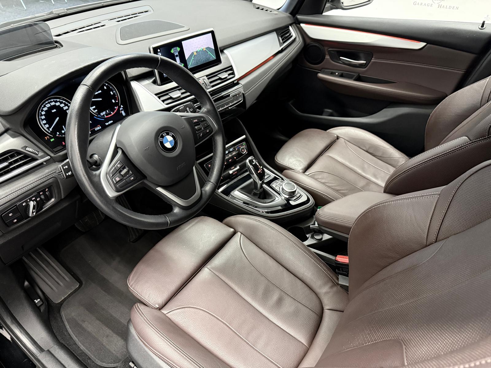 BMW 218d xDrive Gran Tourer-image-12