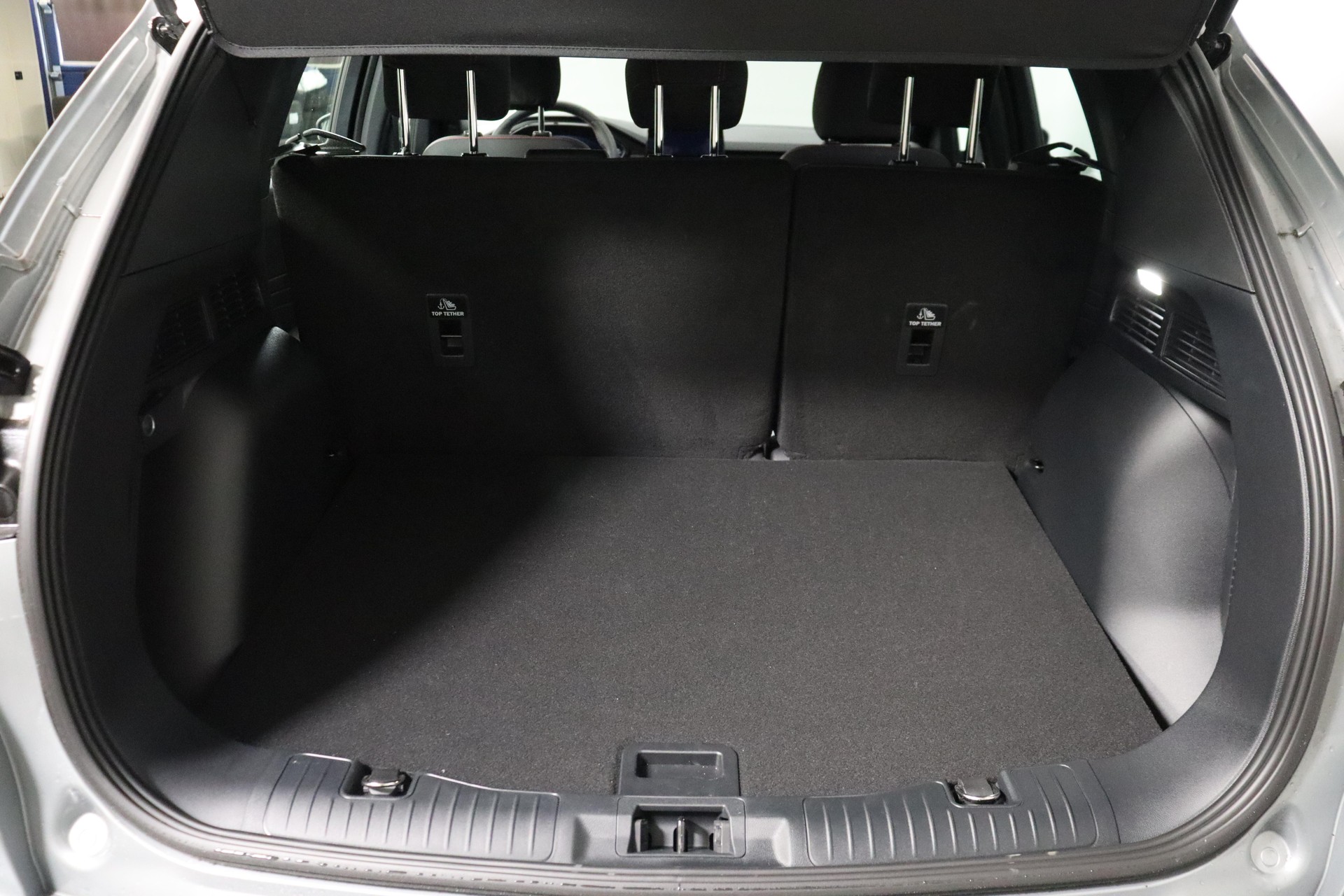FORD Kuga 2.0 EcoBlue ST-Line-image-12