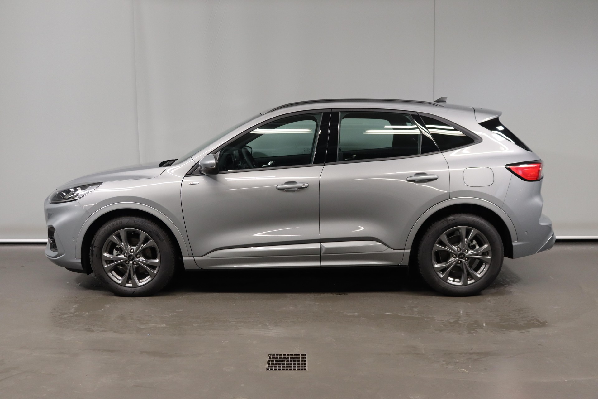 FORD Kuga 2.0 EcoBlue ST-Line-image-4