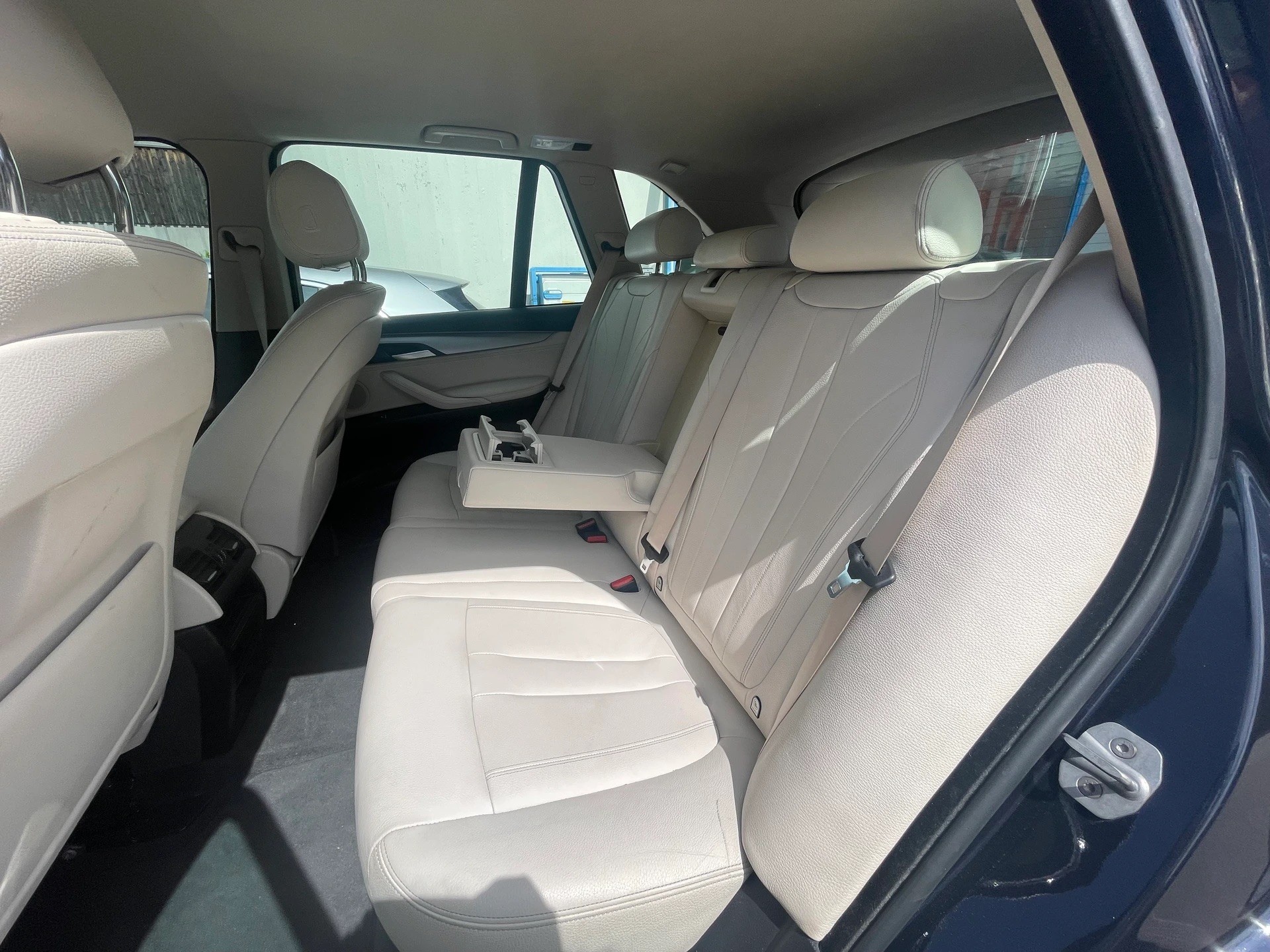 BMW X5 xDrive 25d Steptronic-image-15