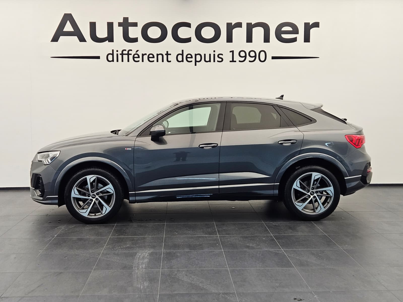 AUDI Q3 Sportback 35 TFSI S line Attraction S-tronic-image-1